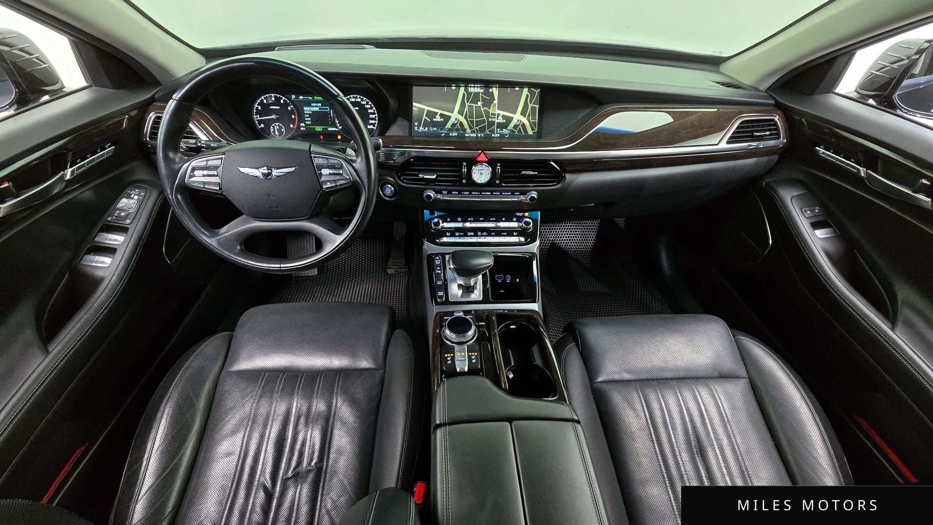 Genesis EQ900 2018 — миниатюра 7
