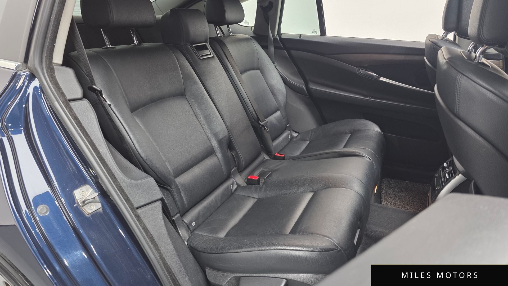 BMW 5 Series GT (F07) 2011 — миниатюра 12