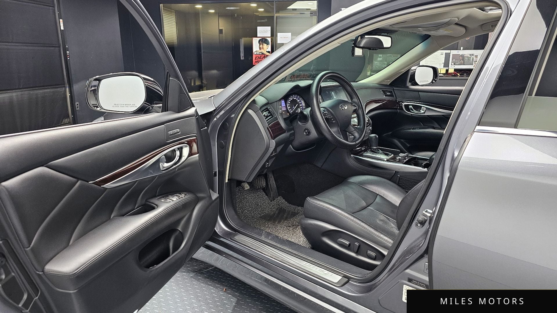Infiniti Q70 2017 — миниатюра 11