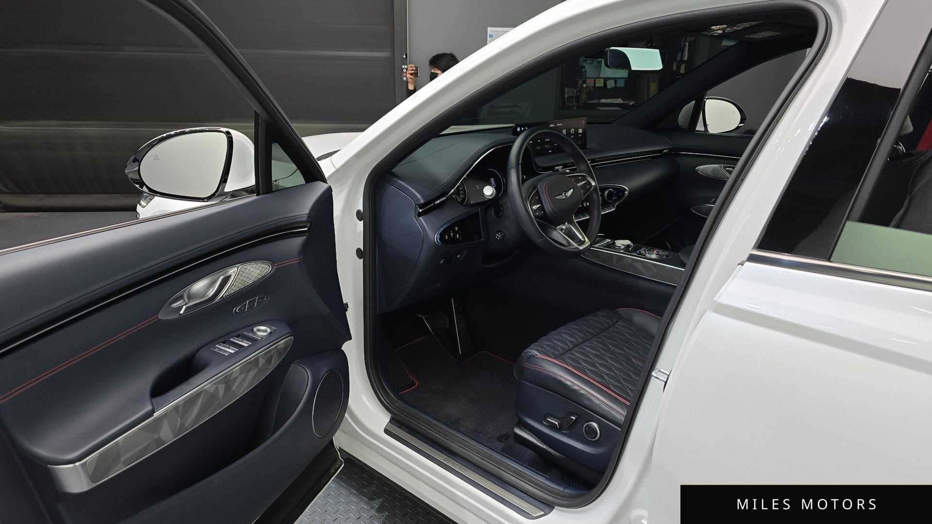 Genesis GV70 2023 — миниатюра 10