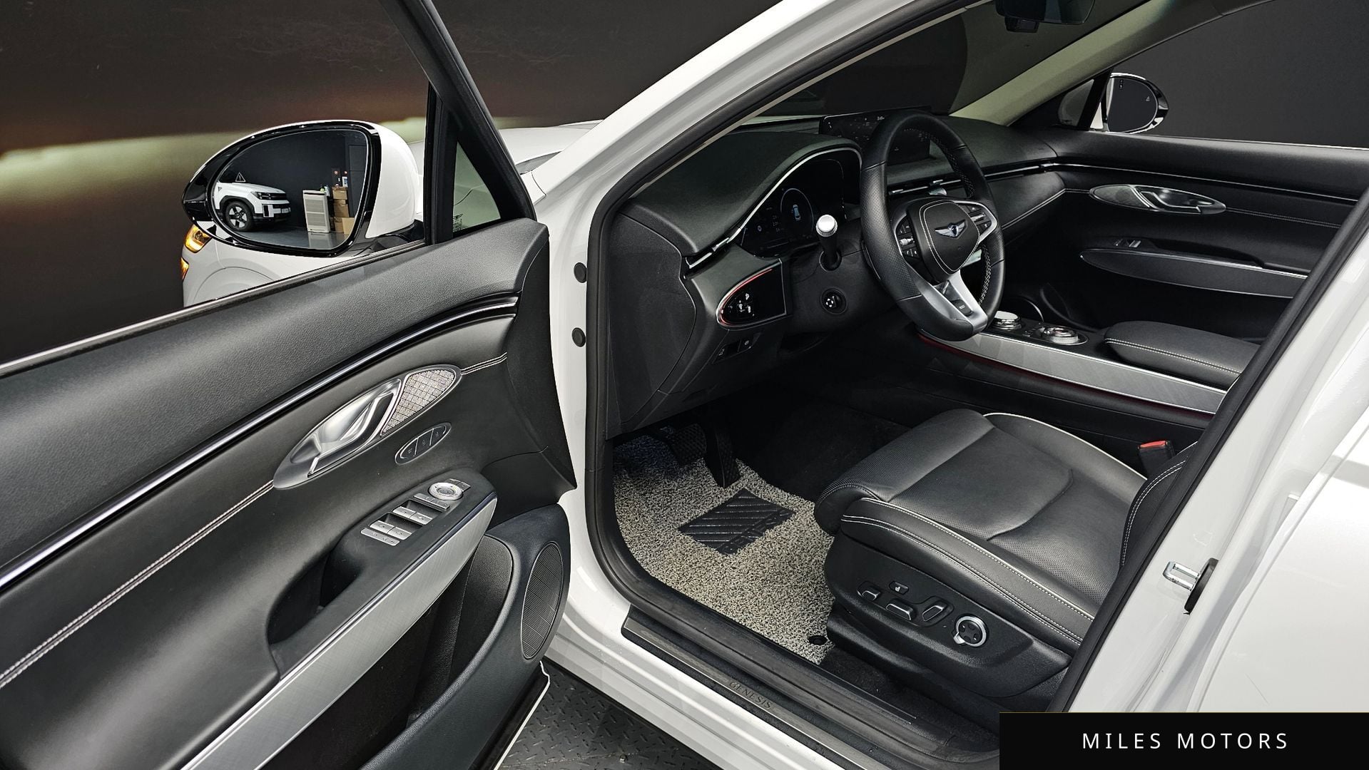 Genesis GV70 2022 — миниатюра 11