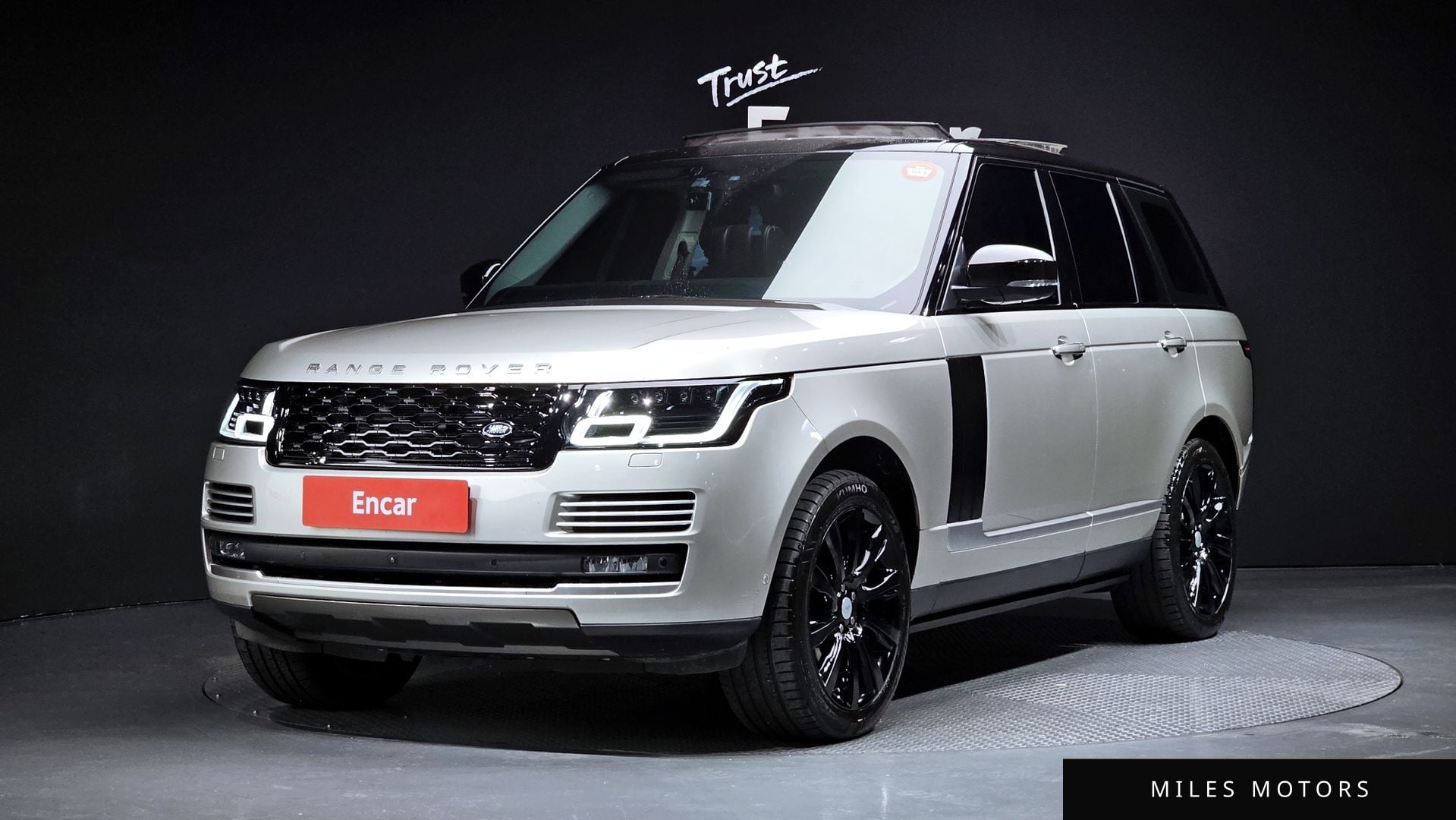 Land Rover Range Rover 2016 — фото 1 из 12