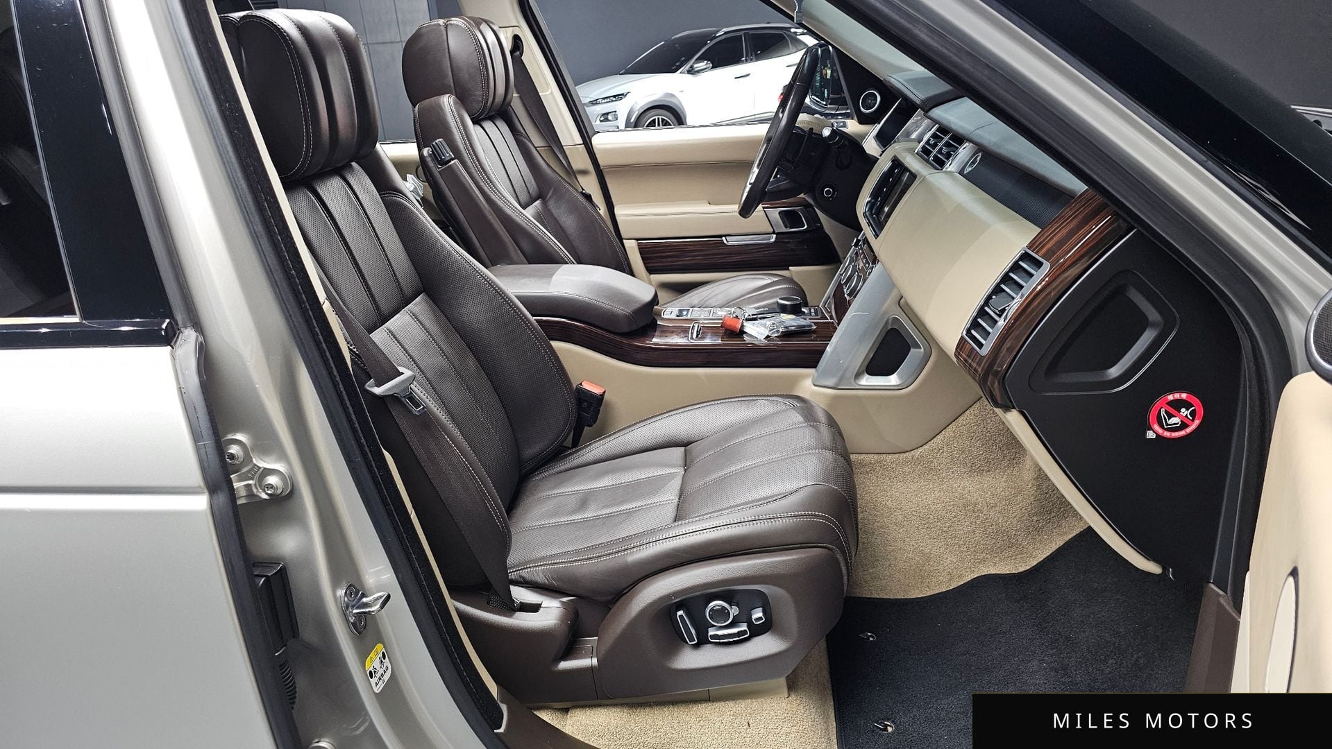 Land Rover Range Rover 2016 — миниатюра 10