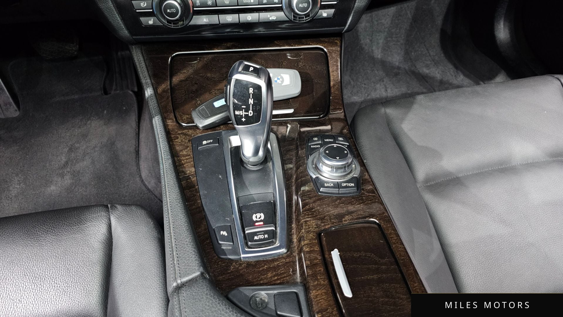 BMW 5 Series (F10) 2011 — миниатюра 9