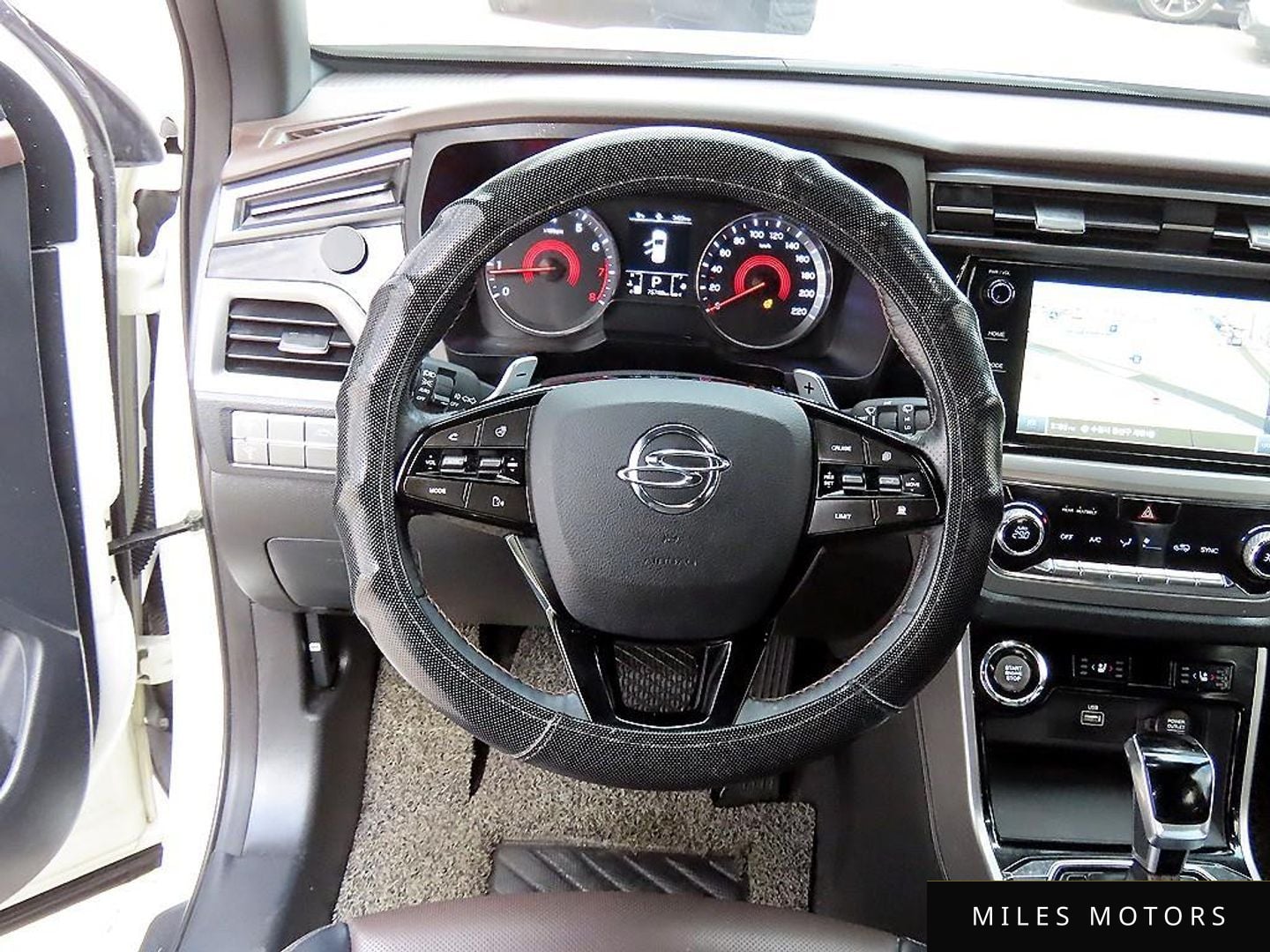 KG Mobility Beautiful Korando 2021 — миниатюра 8