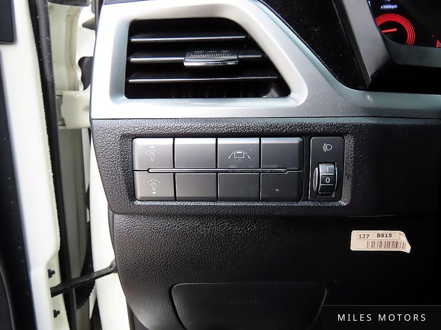KG Mobility Beautiful Korando 2021 — миниатюра 12