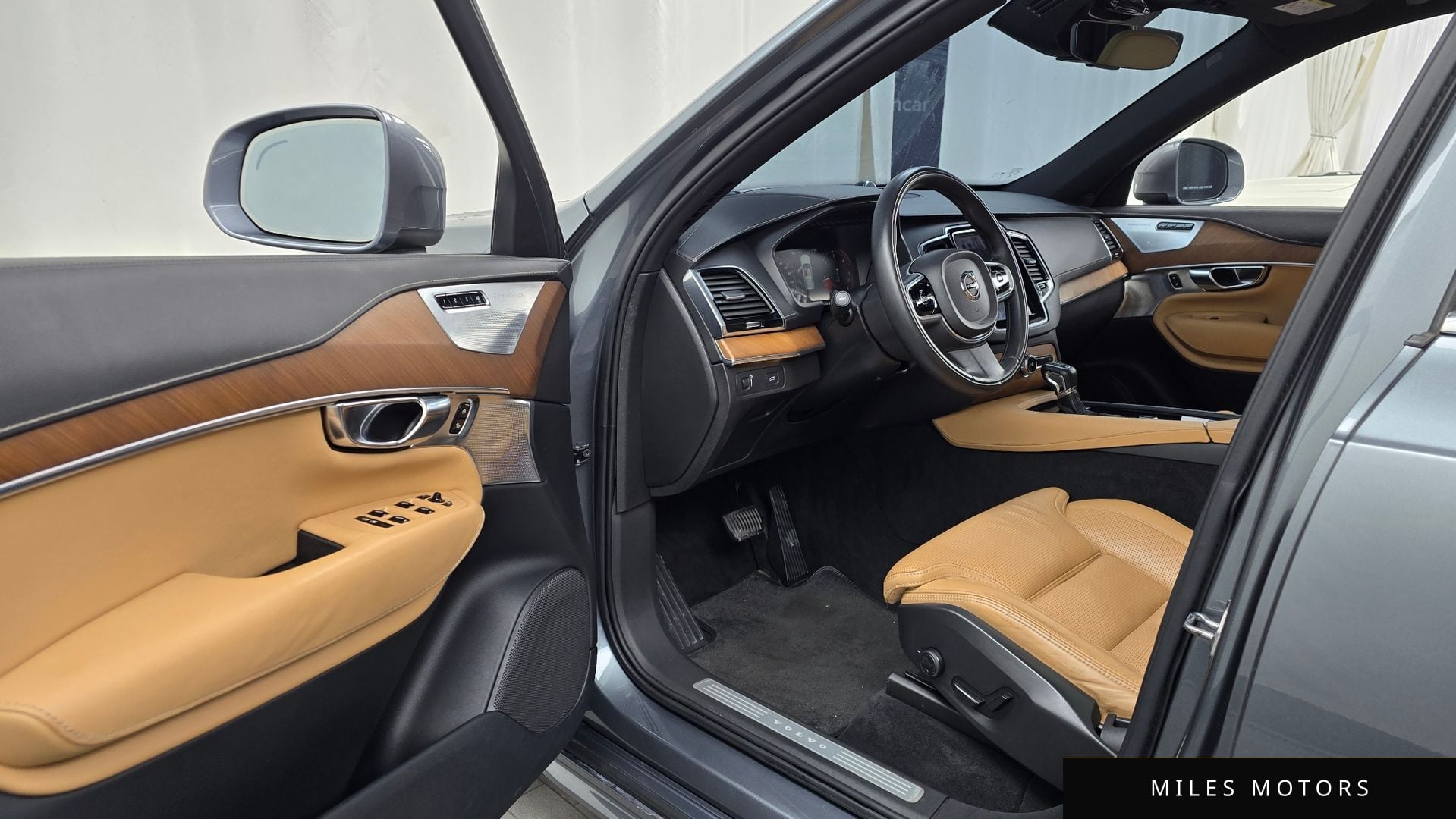 Volvo XC90 2019 — миниатюра 10