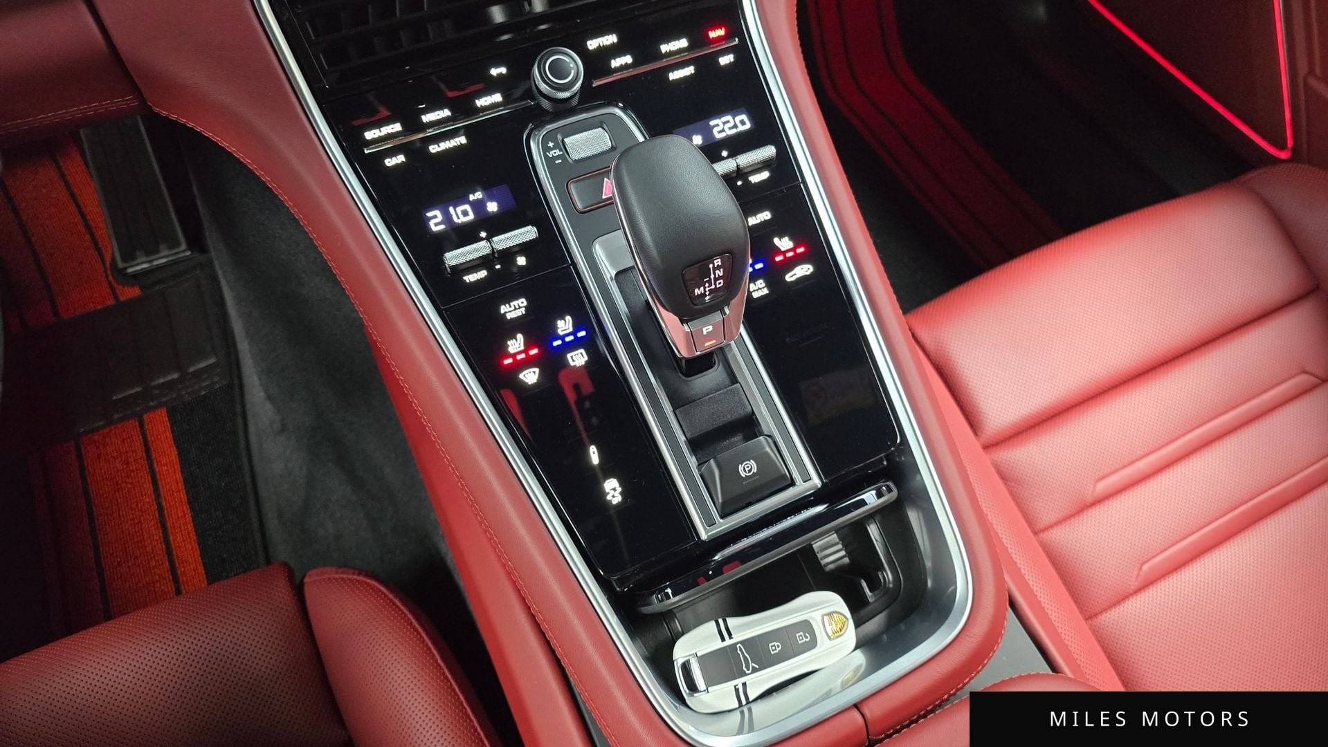 Porsche Panamera 2024 — миниатюра 9
