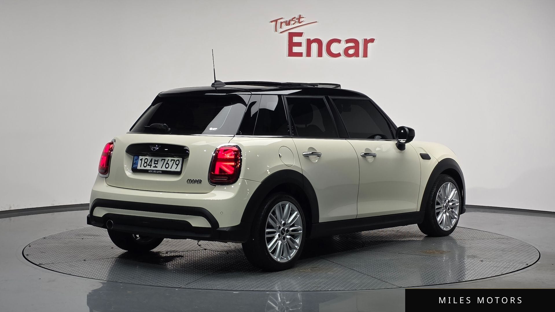 MINI Cooper 2022 — миниатюра 2
