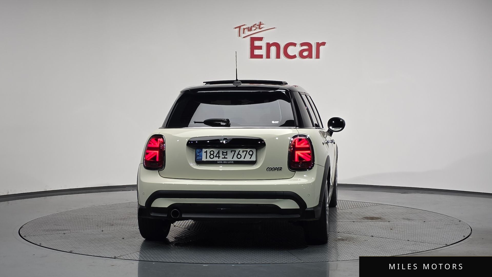 MINI Cooper 2022 — миниатюра 4