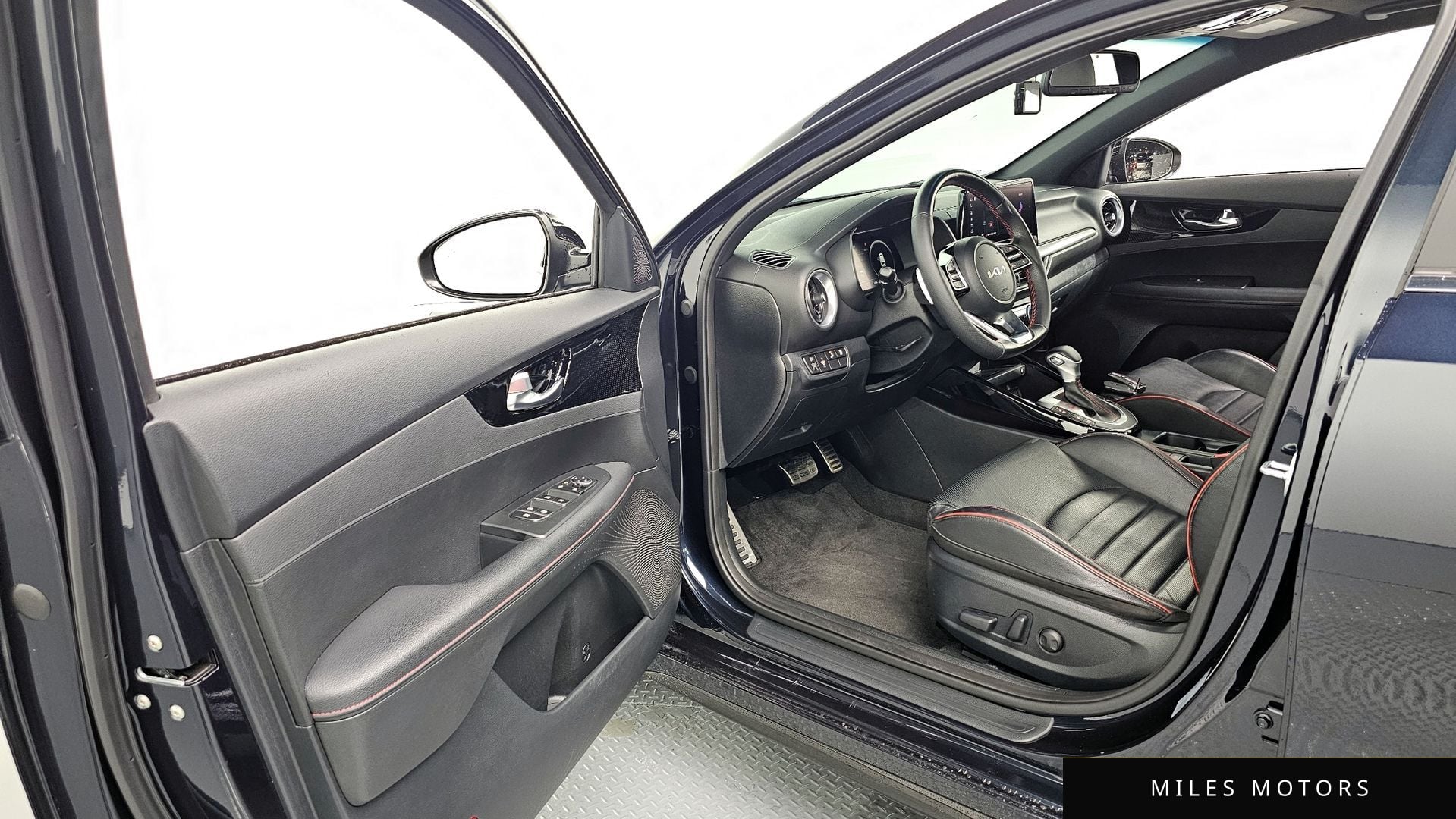 Kia K3 2022 — миниатюра 10