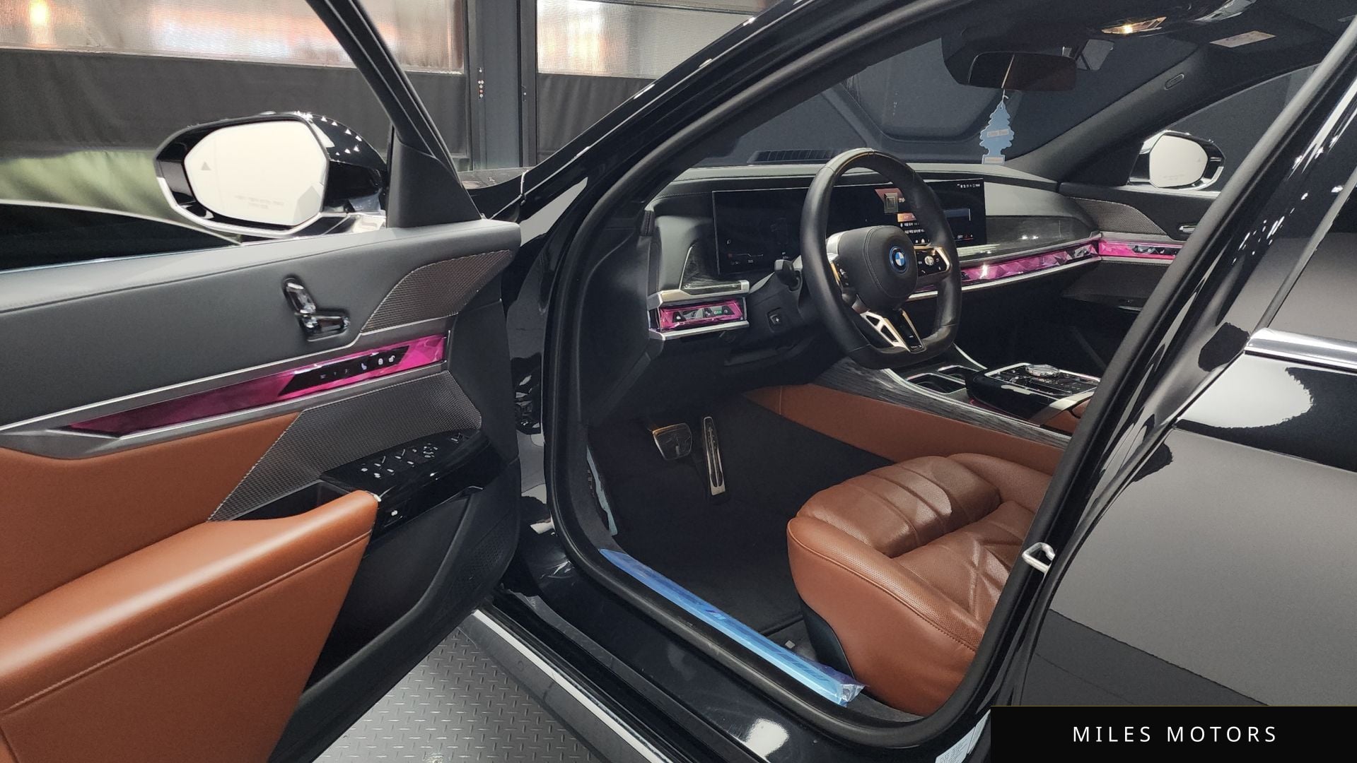 BMW i7 (G70) 2024 — миниатюра 10