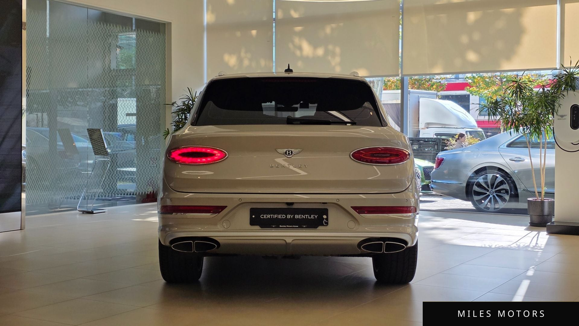 Bentley Bentayga 2025 — миниатюра 4