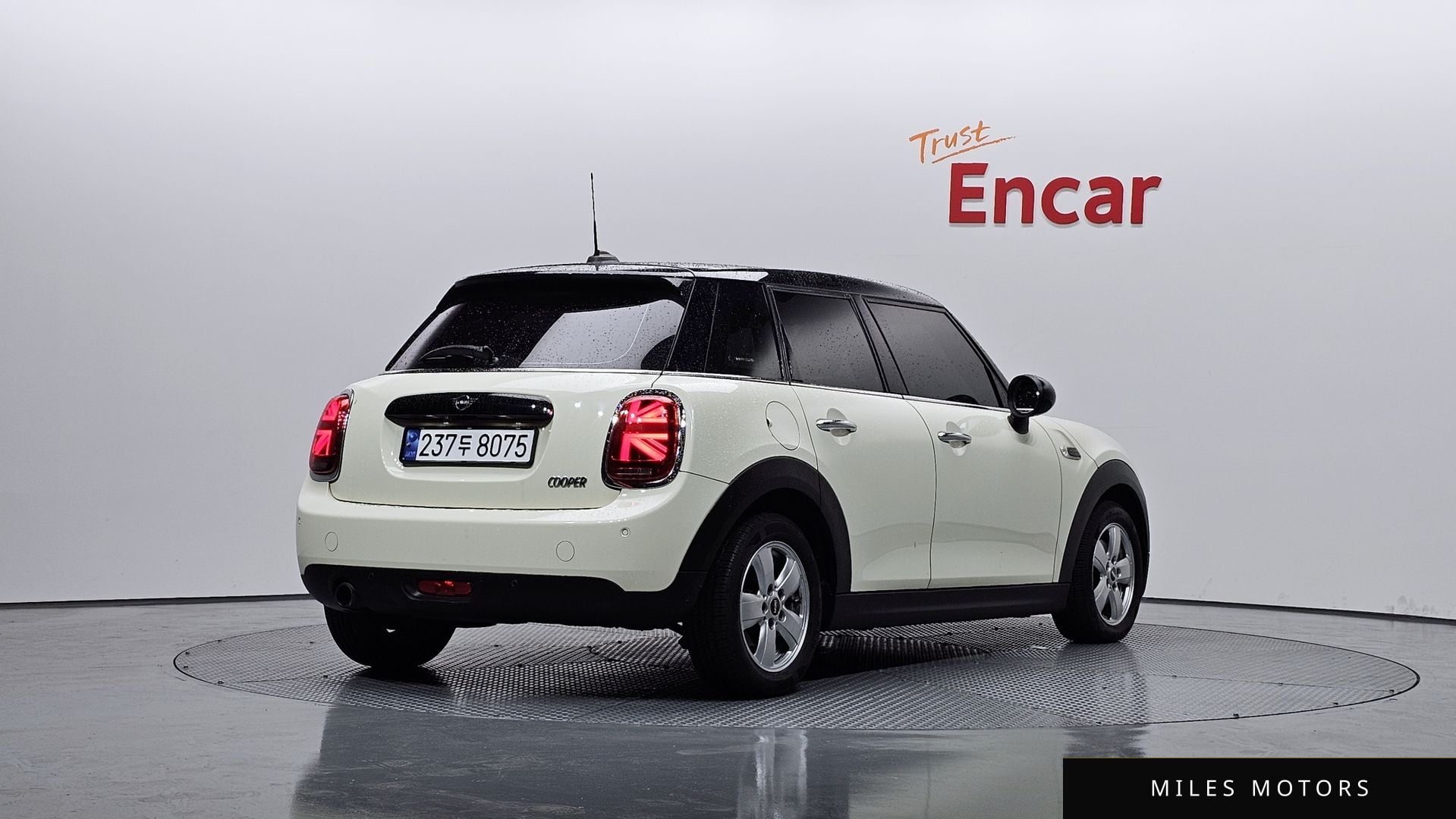 MINI Cooper 2019 — миниатюра 2