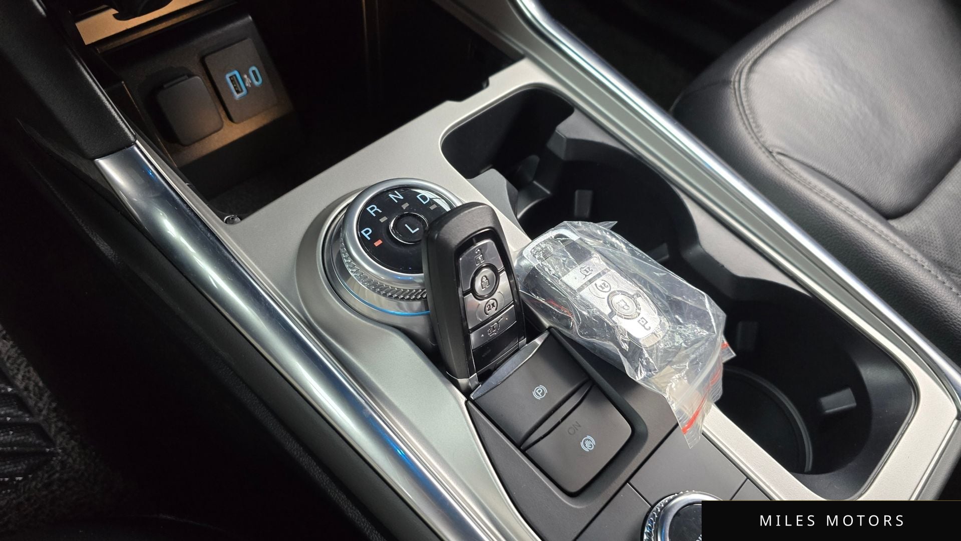 Ford Explorer 2021 — миниатюра 9