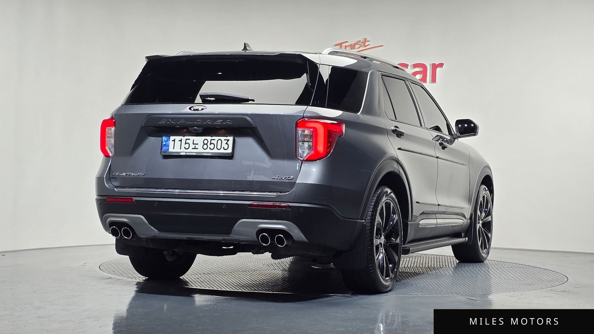 Ford Explorer 2021 — миниатюра 2