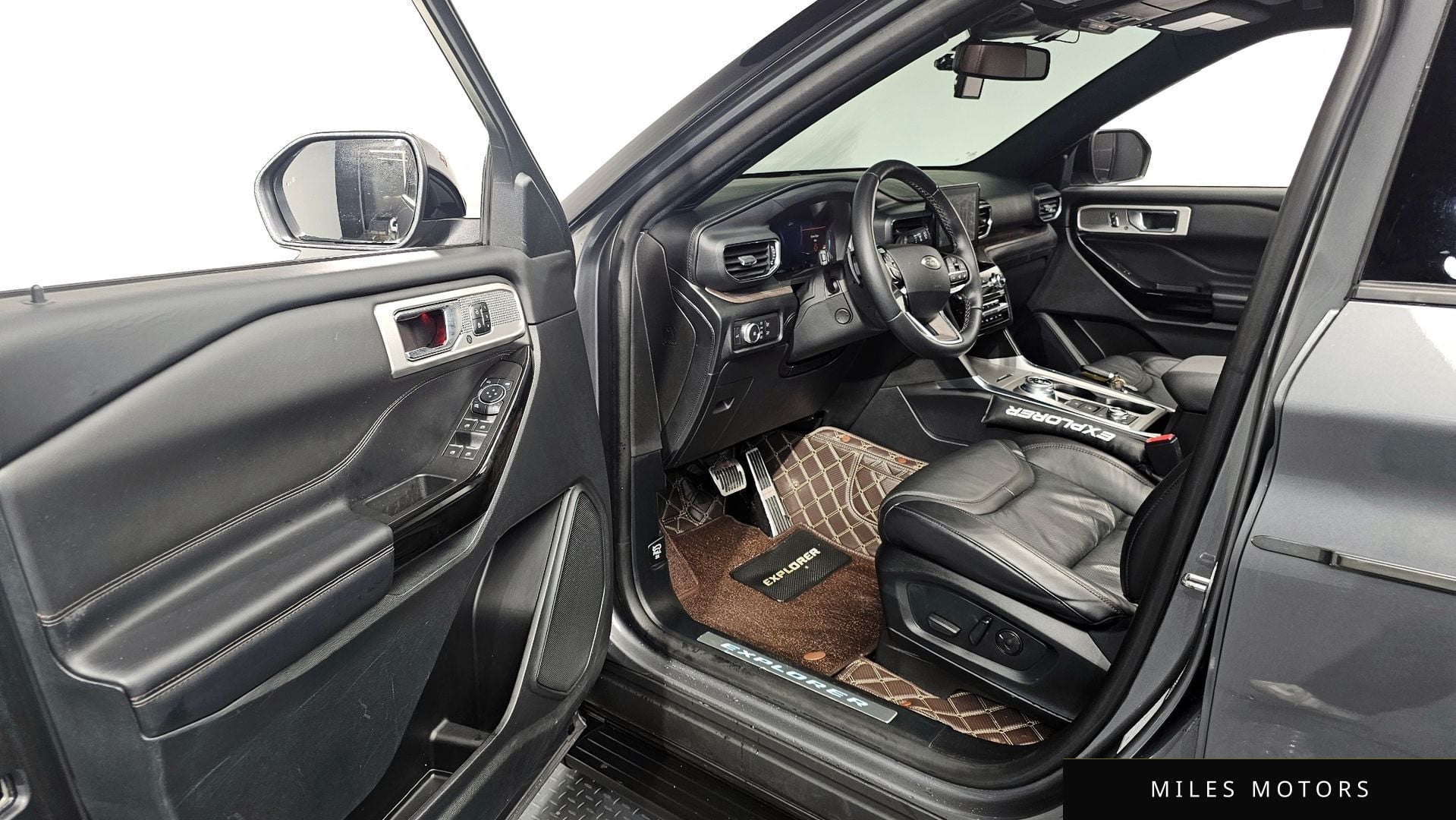 Ford Explorer 2021 — миниатюра 10
