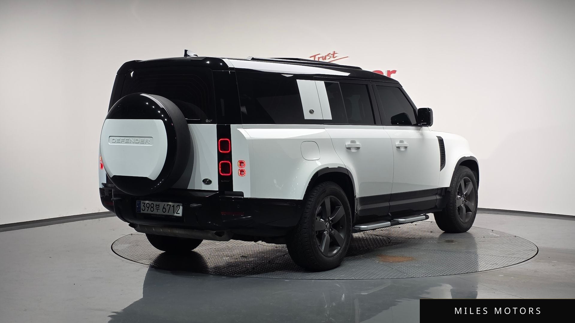 Land Rover Defender 2023 — миниатюра 2