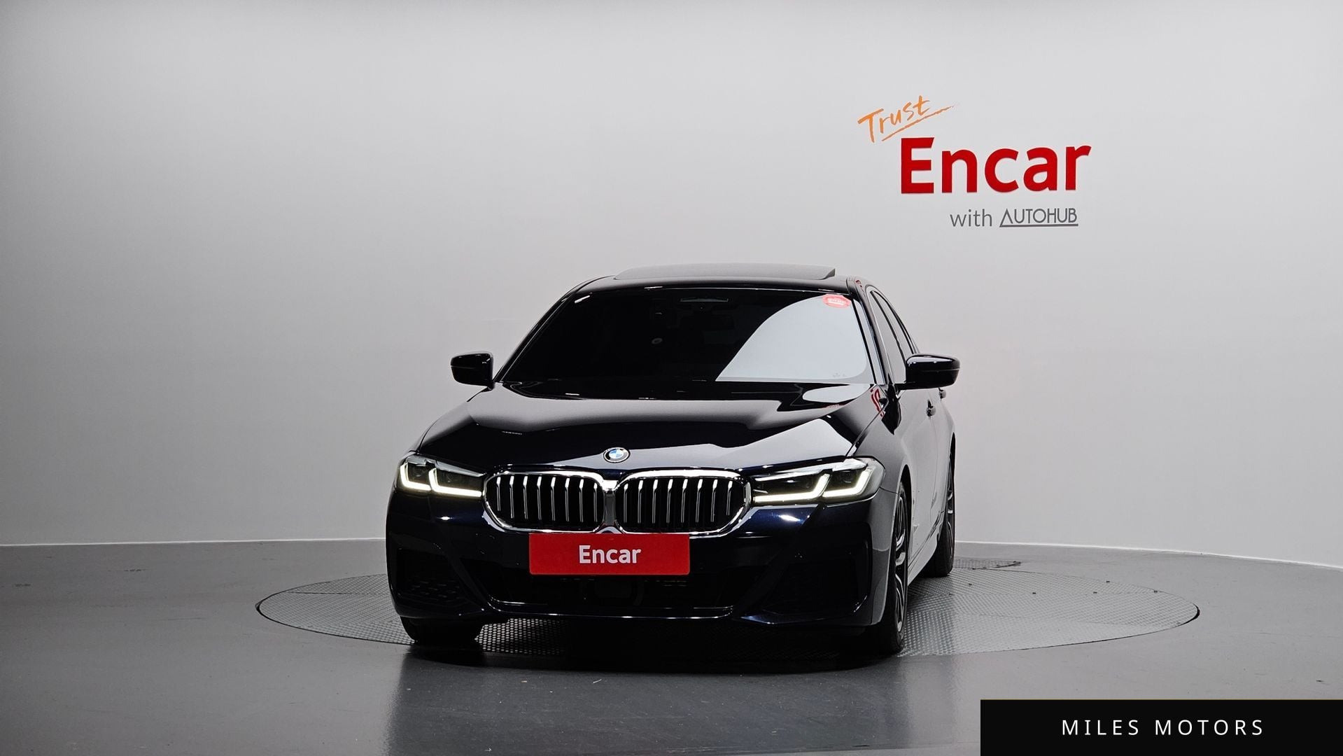 BMW 5 Series (G30) 2021 — миниатюра 3