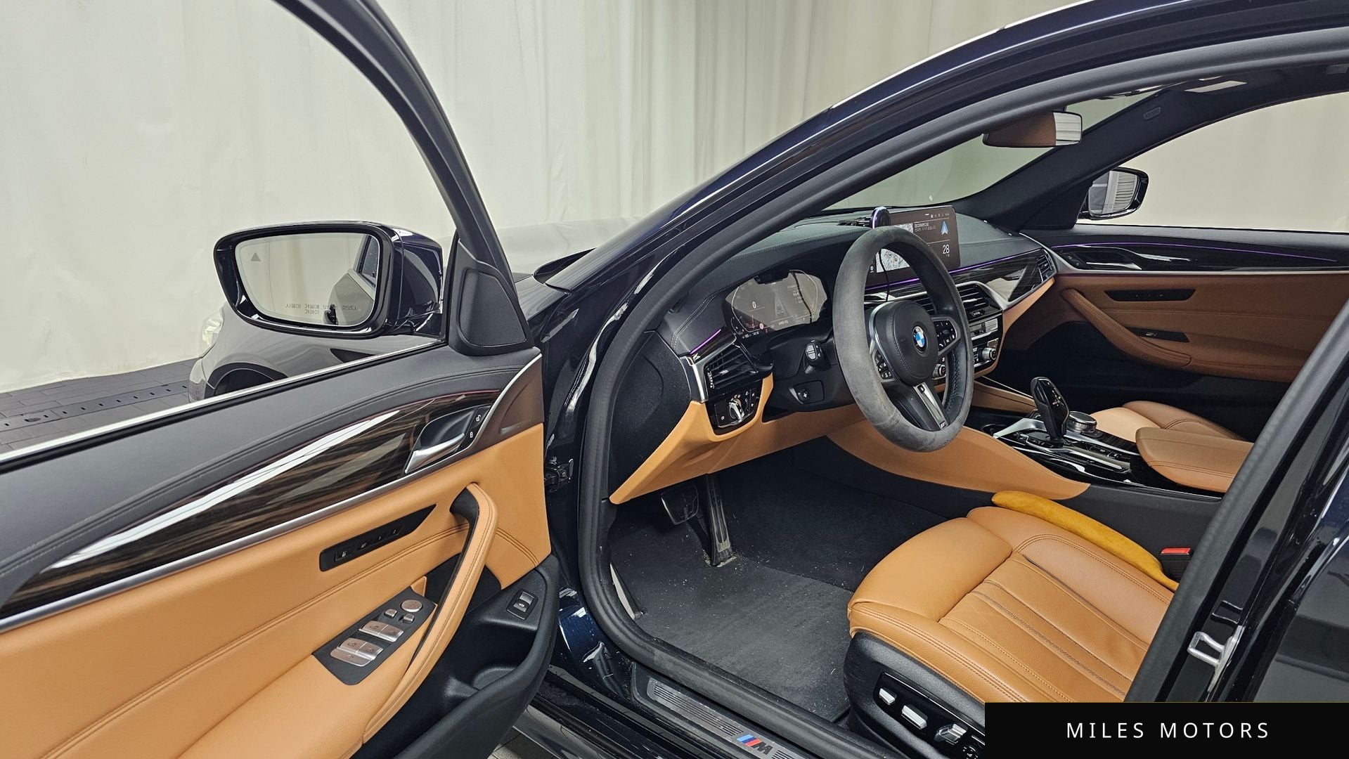 BMW 5 Series (G30) 2021 — миниатюра 10