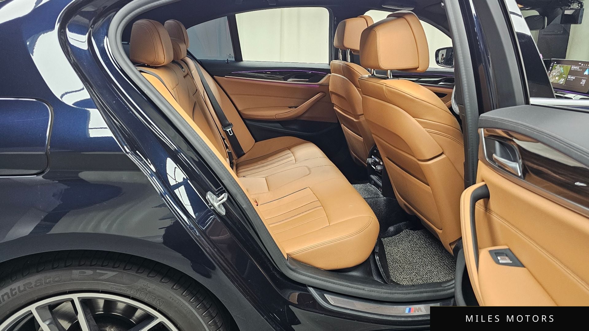 BMW 5 Series (G30) 2021 — миниатюра 12