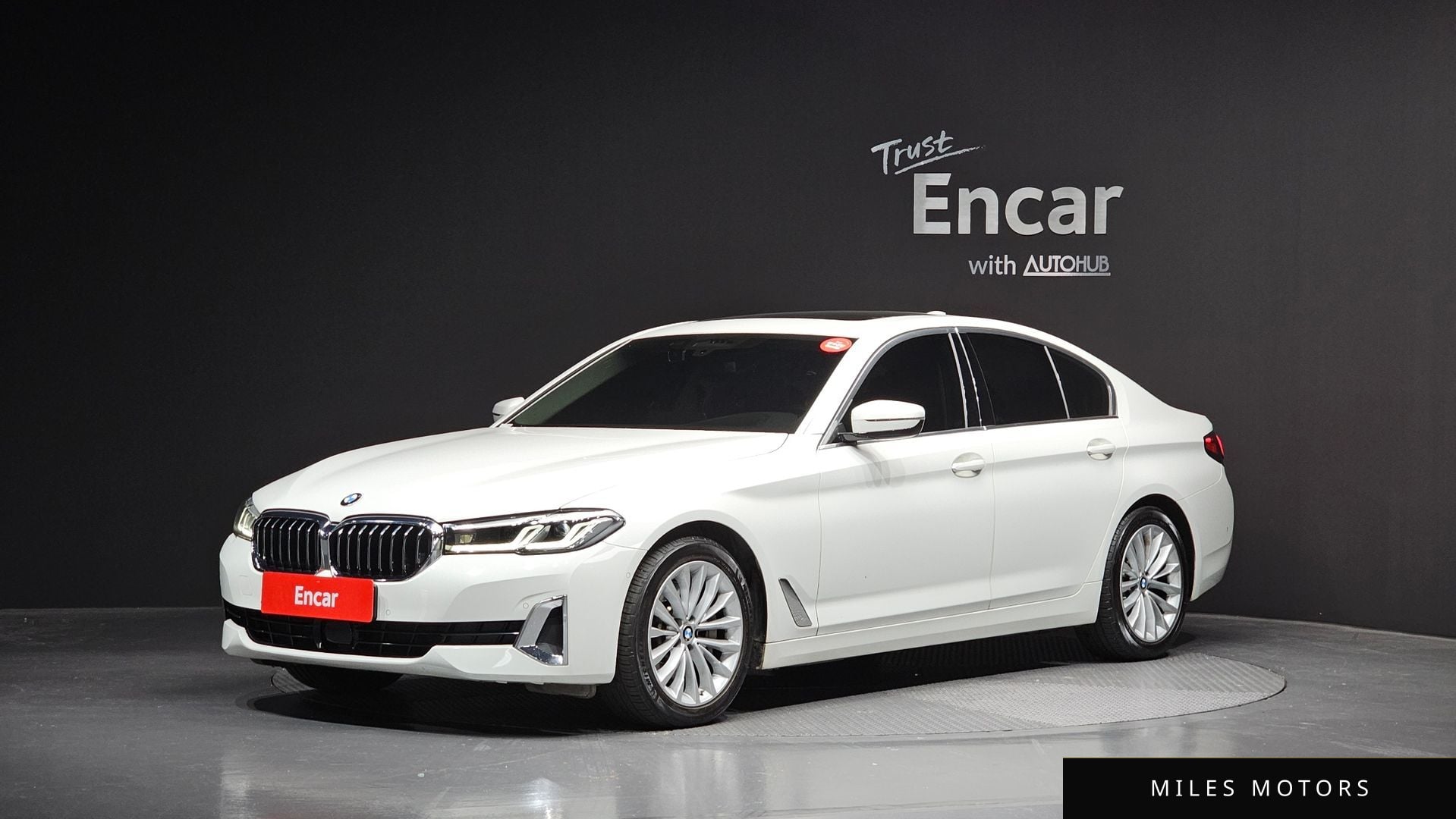BMW 5 Series (G30) 2021 — фото 1 из 12