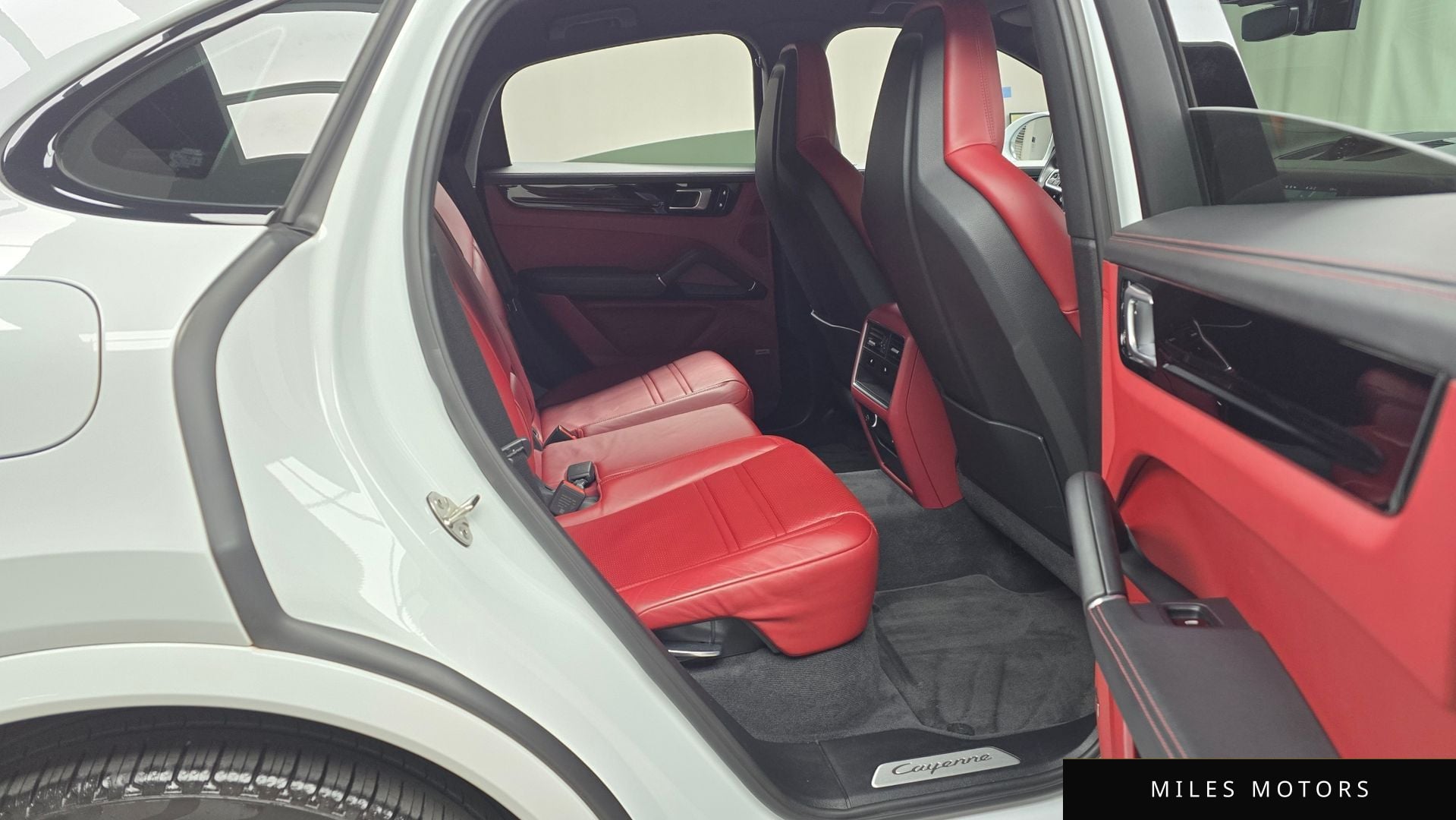 Porsche Cayenne 2020 — миниатюра 12
