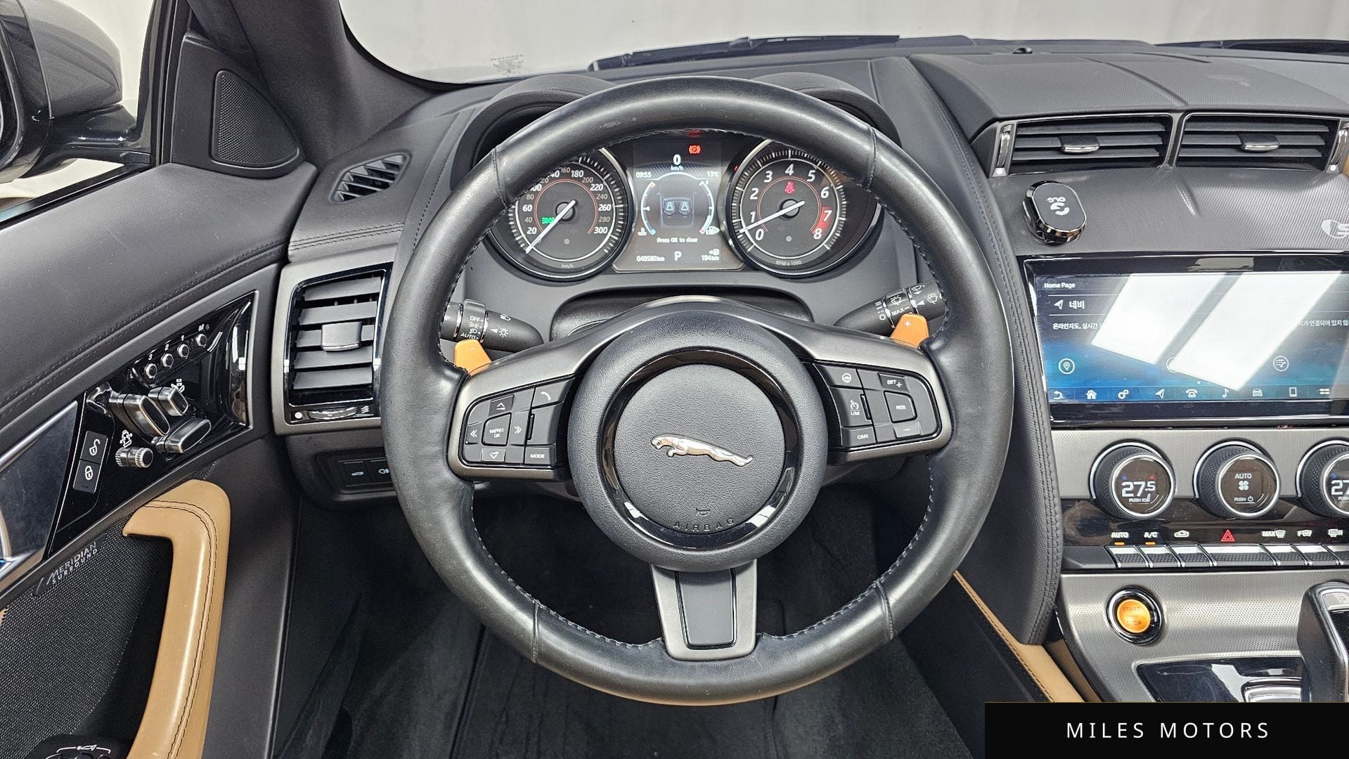 Jaguar F-TYPE 2017 — миниатюра 12