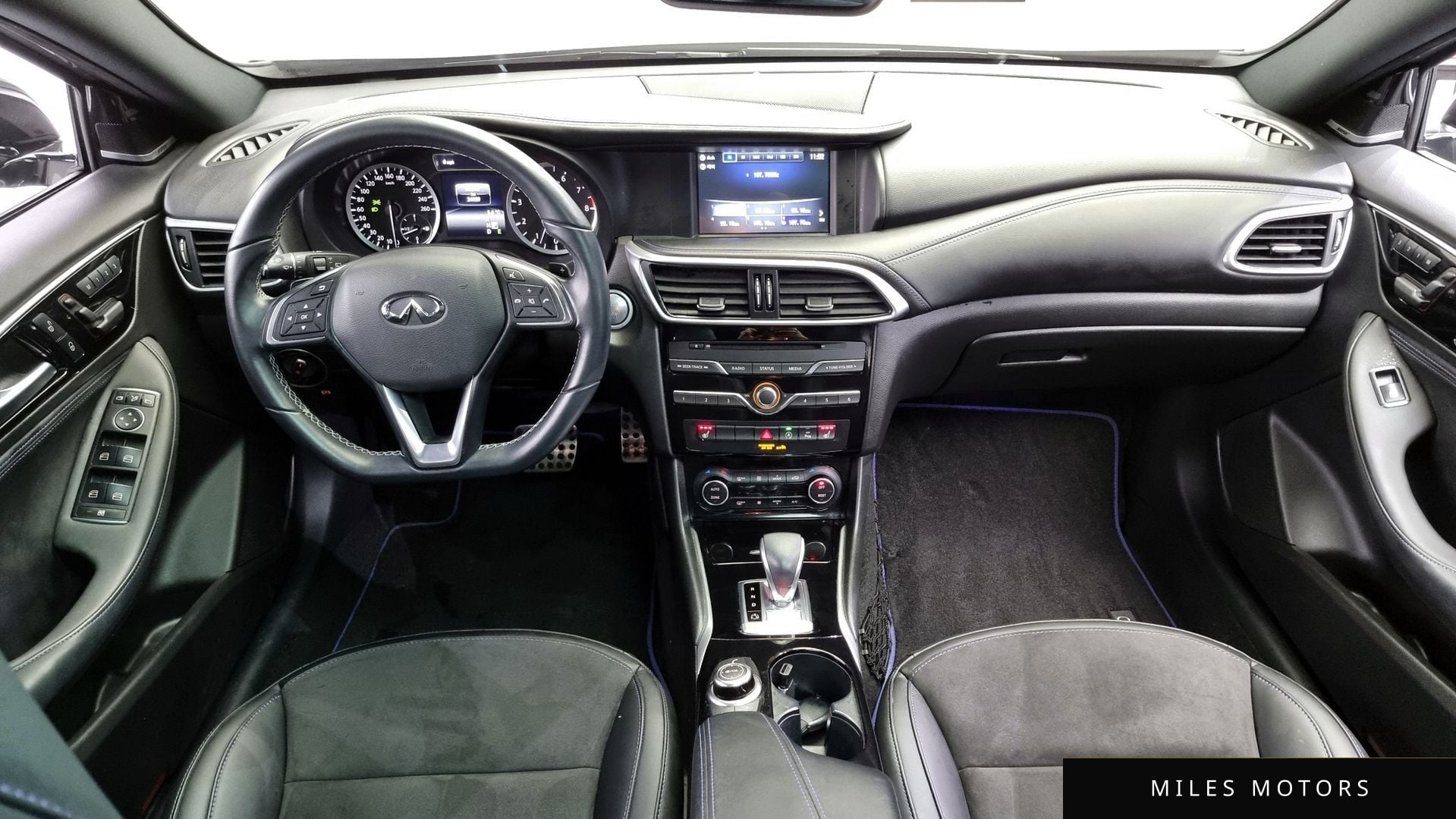 Infiniti Q30 2017 — миниатюра 7