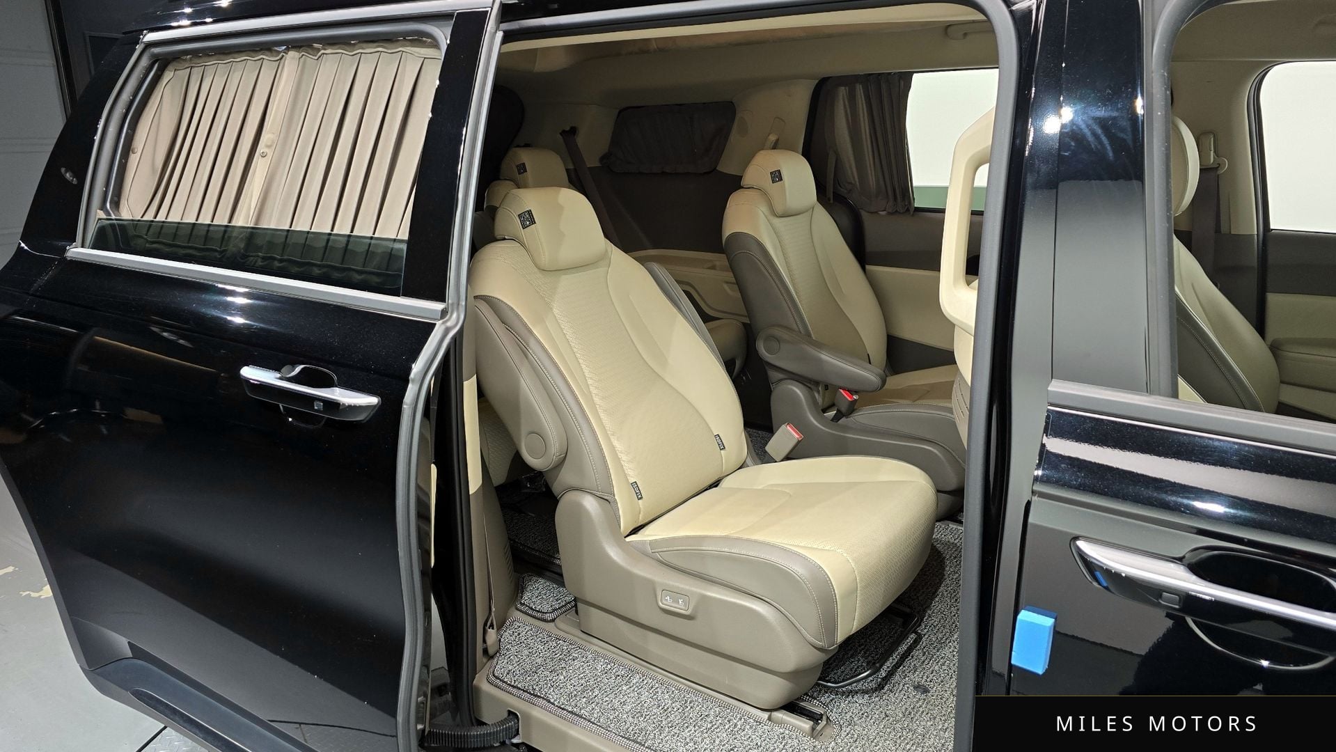 Kia Canival 2025 — миниатюра 12