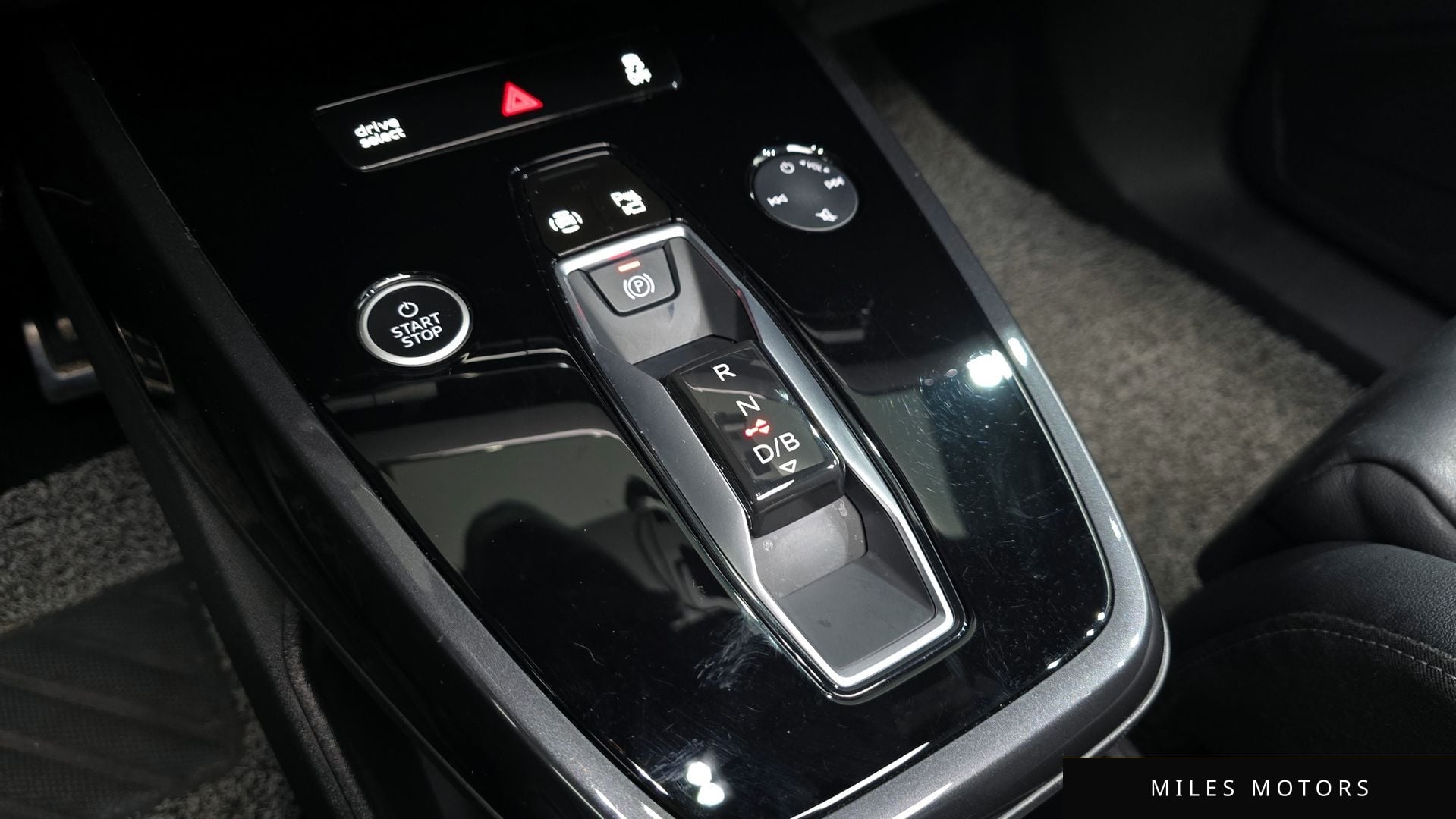 Audi Q4 e-tron 2022 — миниатюра 9