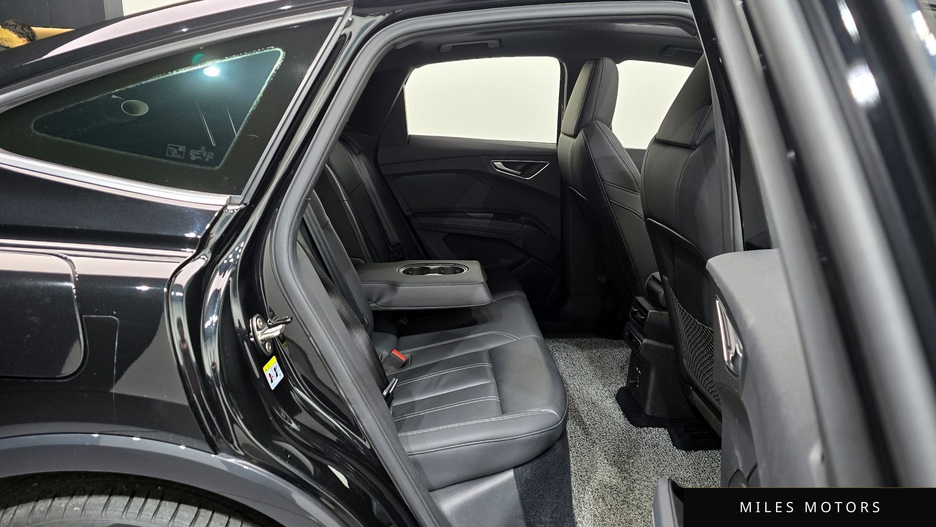 Audi Q4 e-tron 2022 — миниатюра 12
