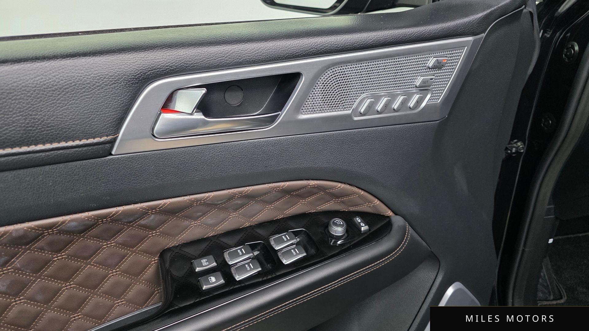 KG Mobility Rexton 2022 — миниатюра 12