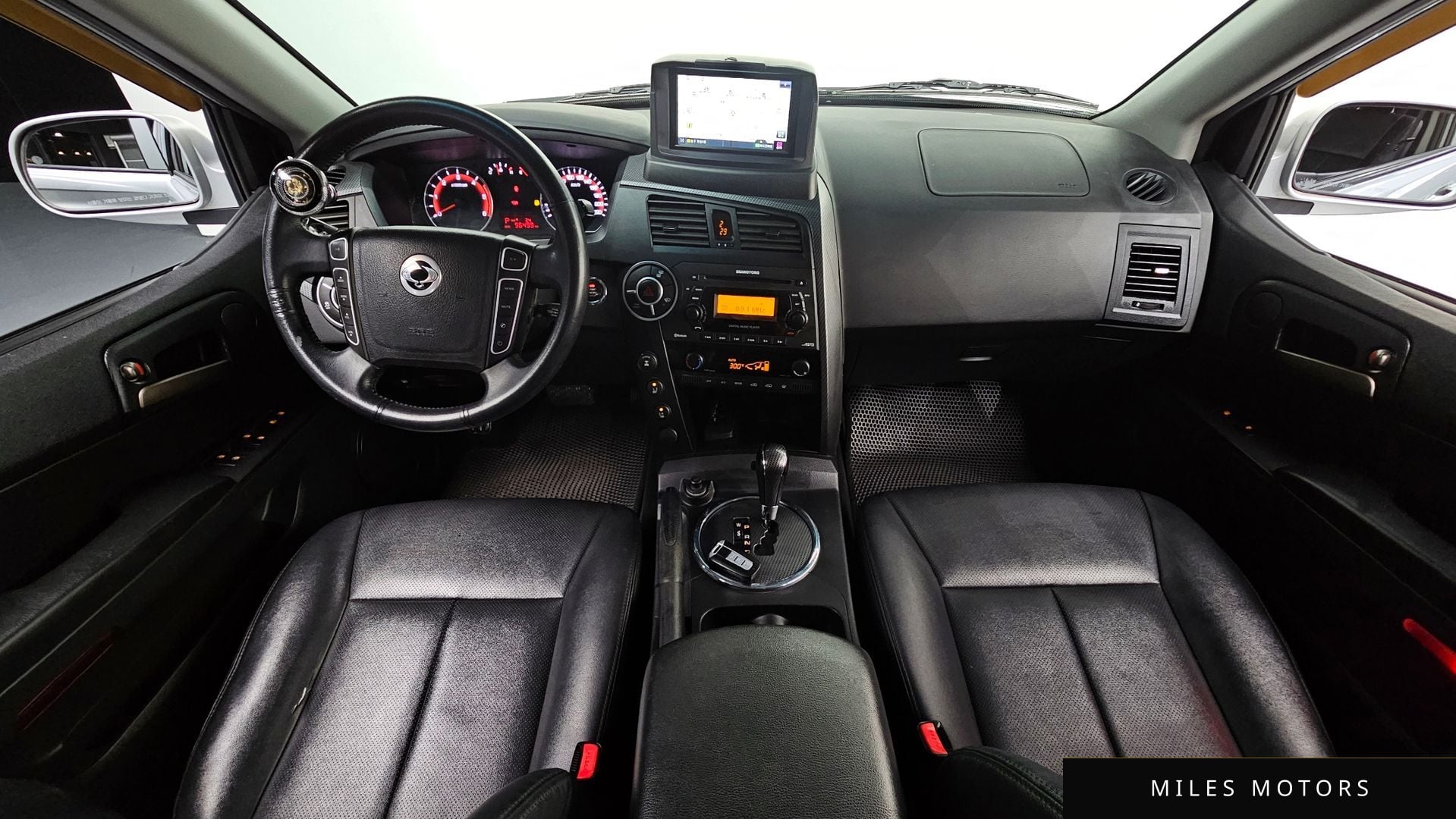 KG Mobility KORANDO 2015 — миниатюра 7
