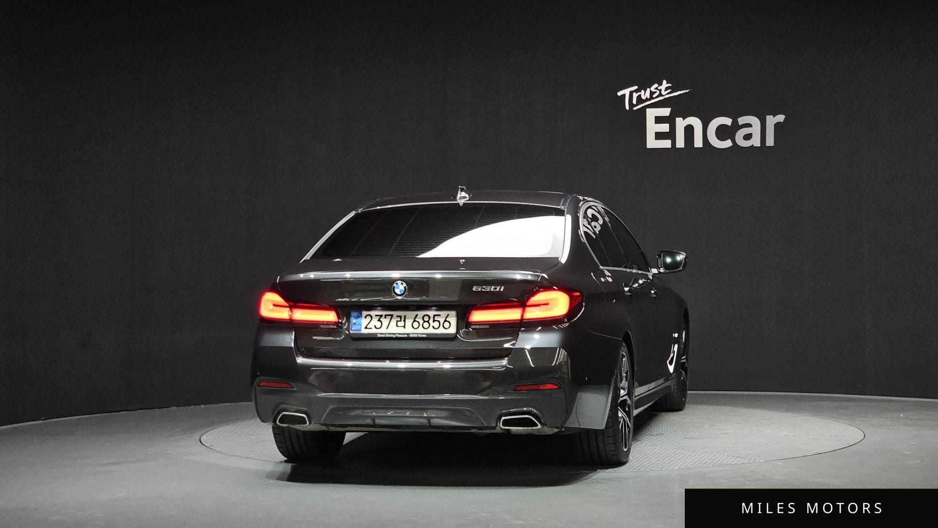 BMW 5 Series (G30) 2021 — миниатюра 4