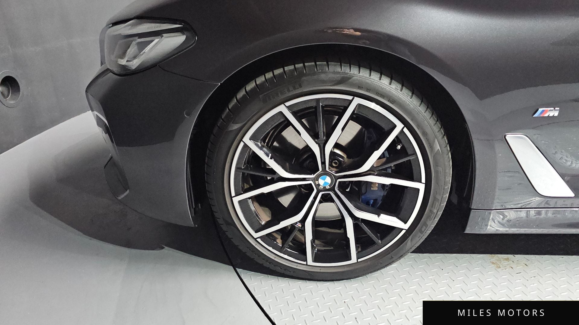 BMW 5 Series (G30) 2021 — миниатюра 5