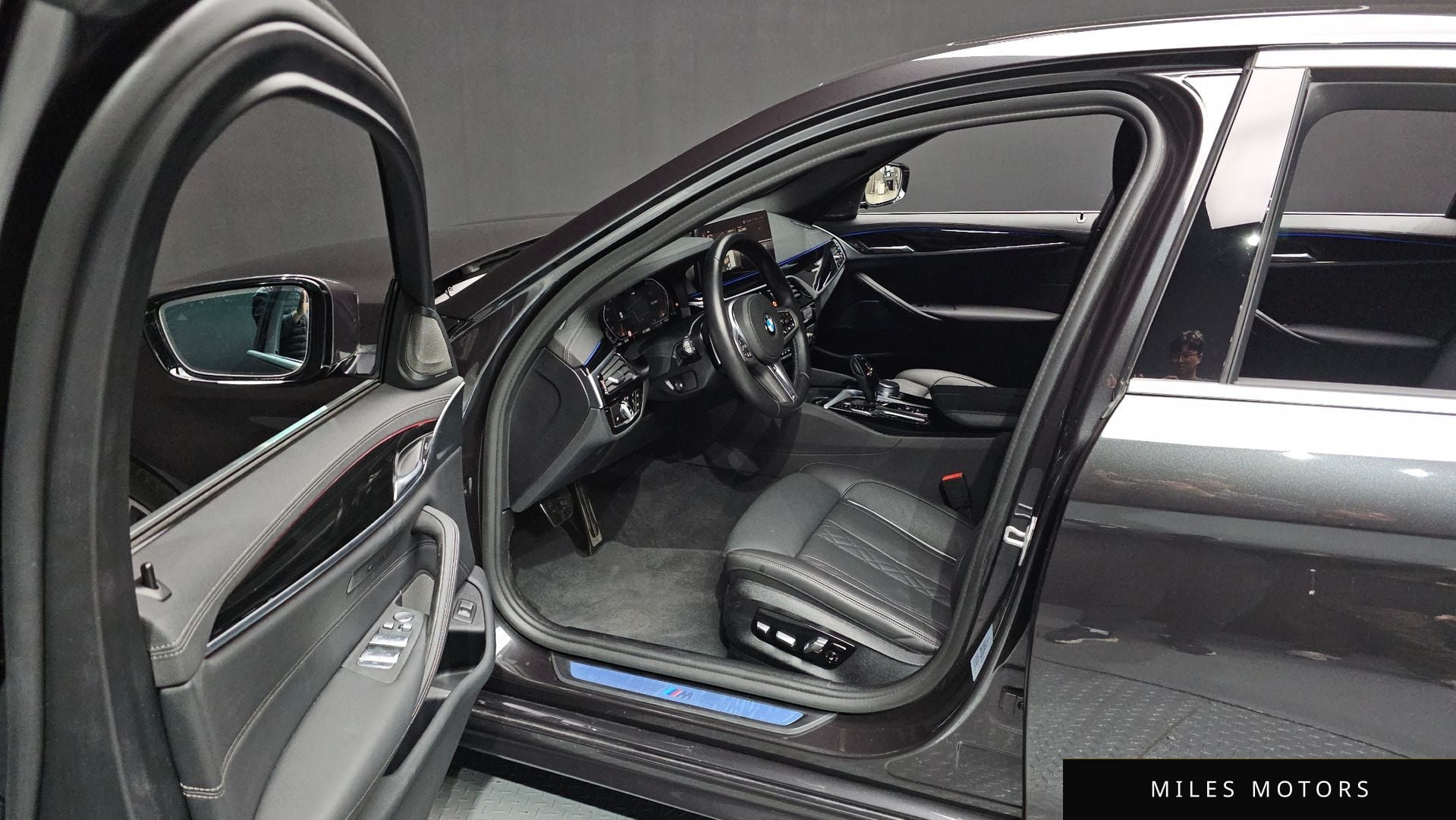 BMW 5 Series (G30) 2021 — миниатюра 10