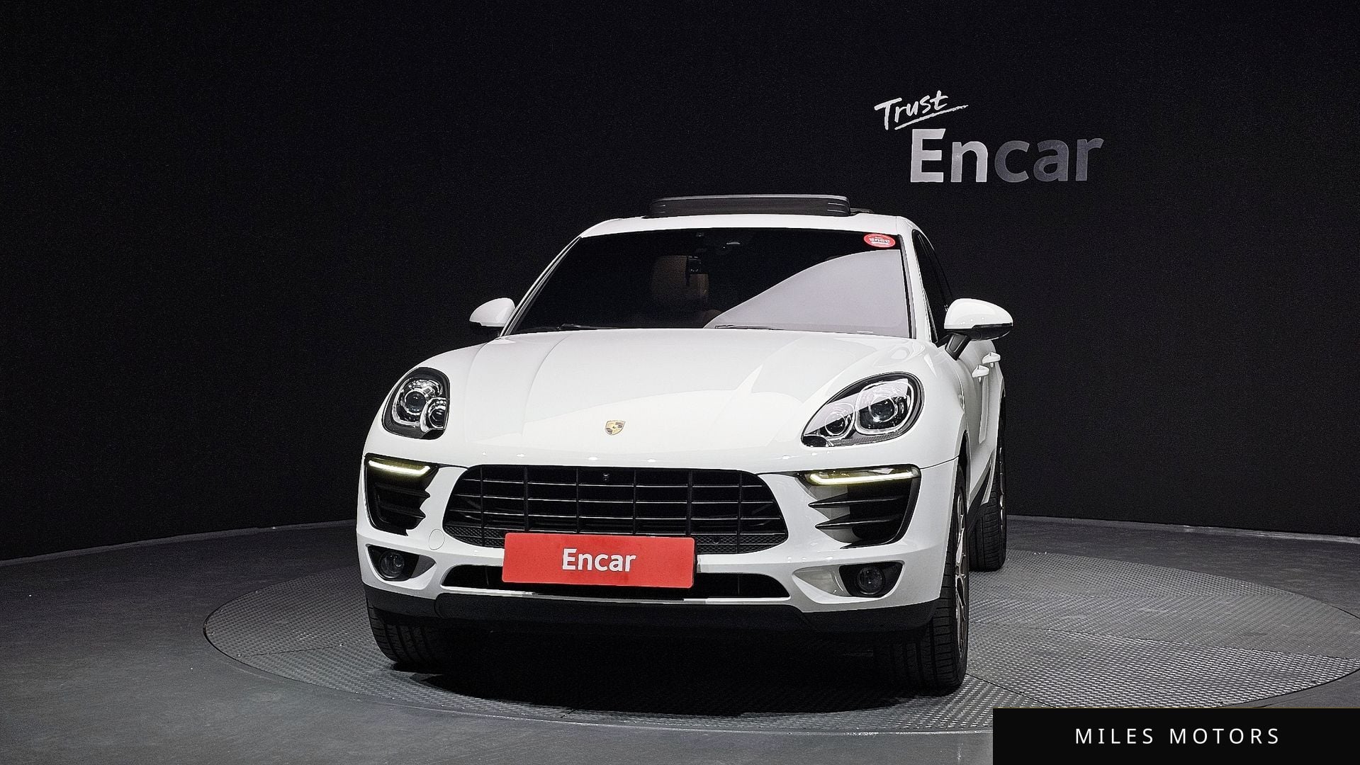 Porsche Macan 2017 — миниатюра 3