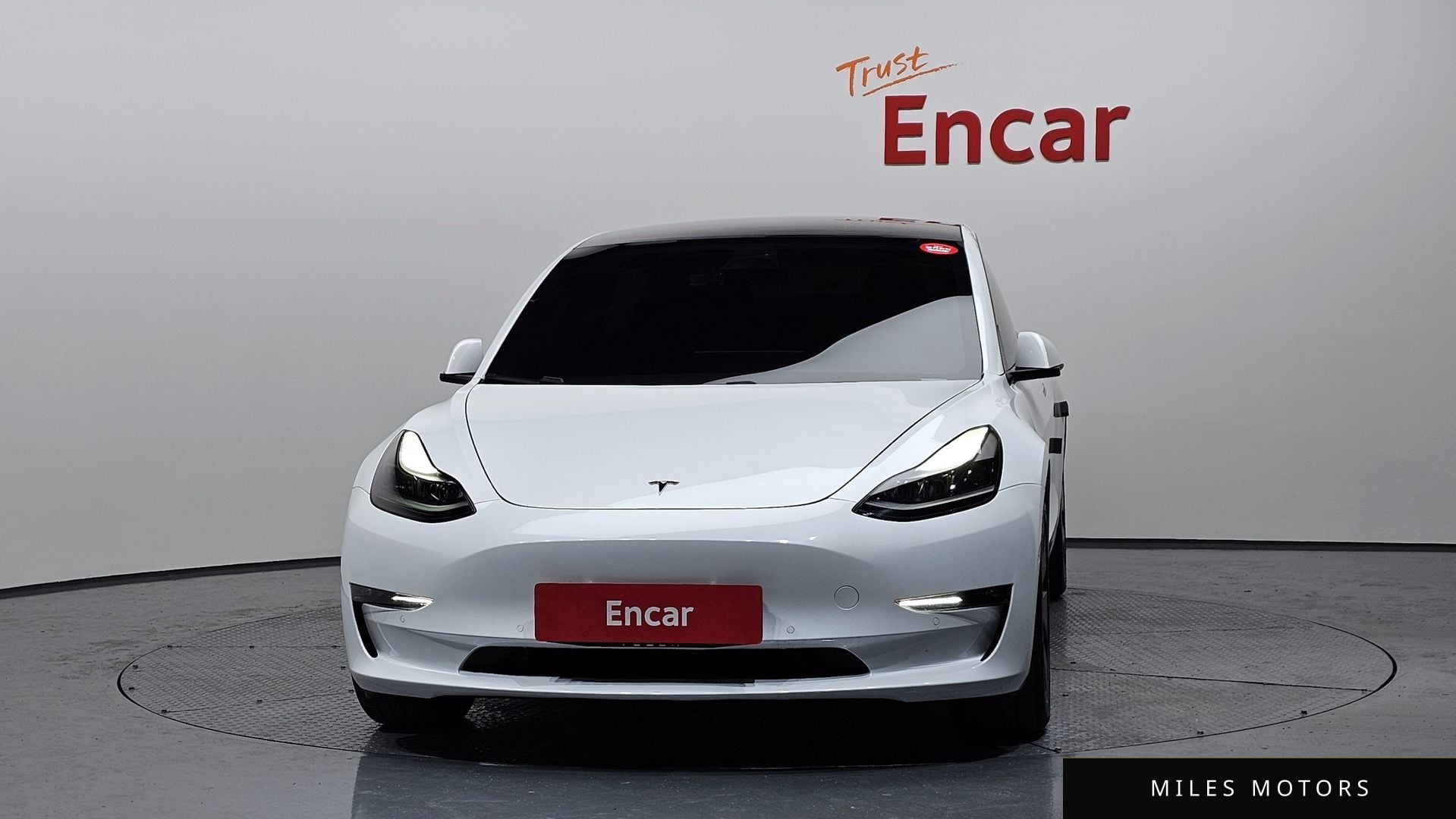 Tesla Model 3 2021 — миниатюра 3