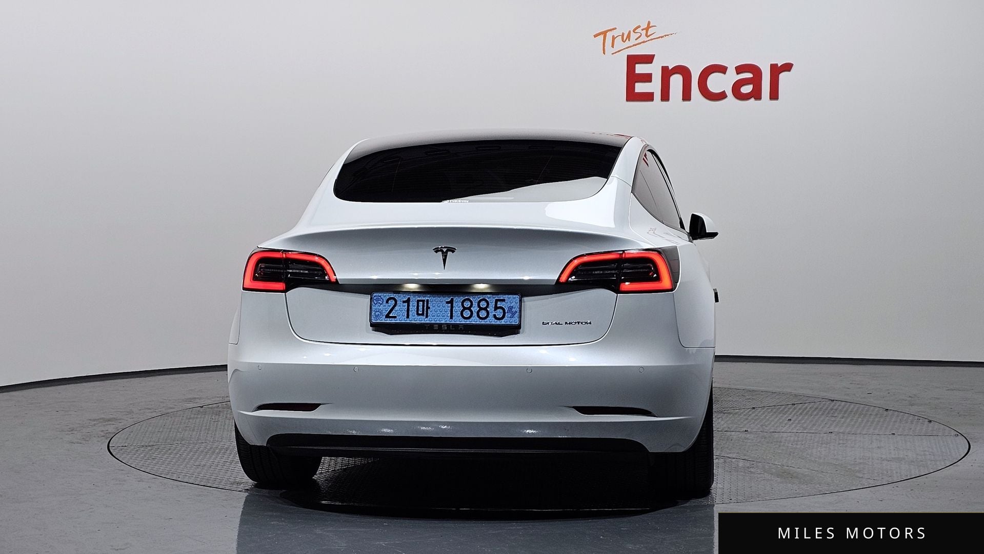 Tesla Model 3 2021 — миниатюра 4