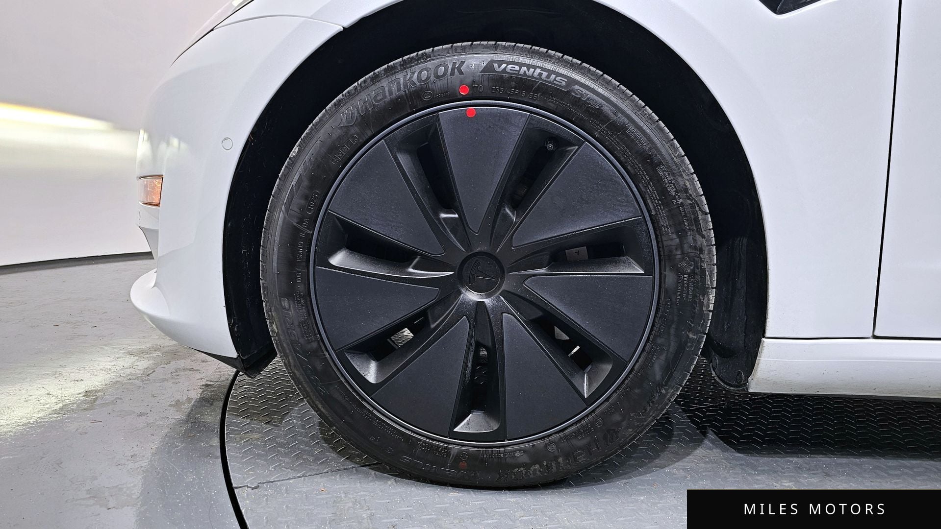 Tesla Model 3 2021 — миниатюра 5