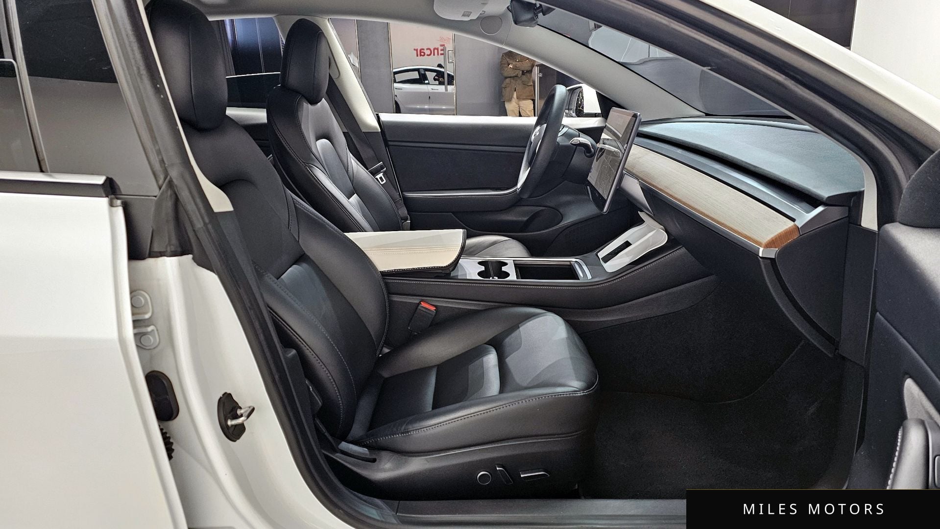 Tesla Model 3 2021 — миниатюра 11