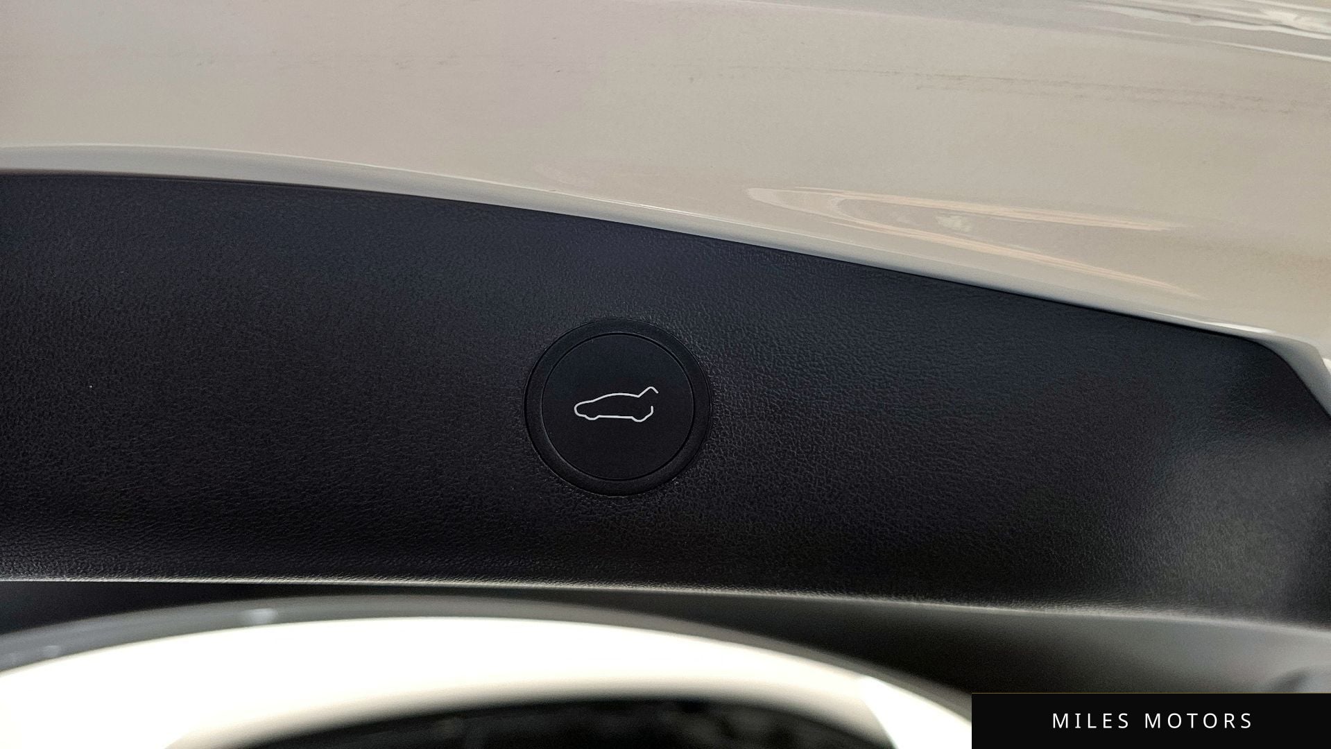 Tesla Model 3 2021 — миниатюра 20