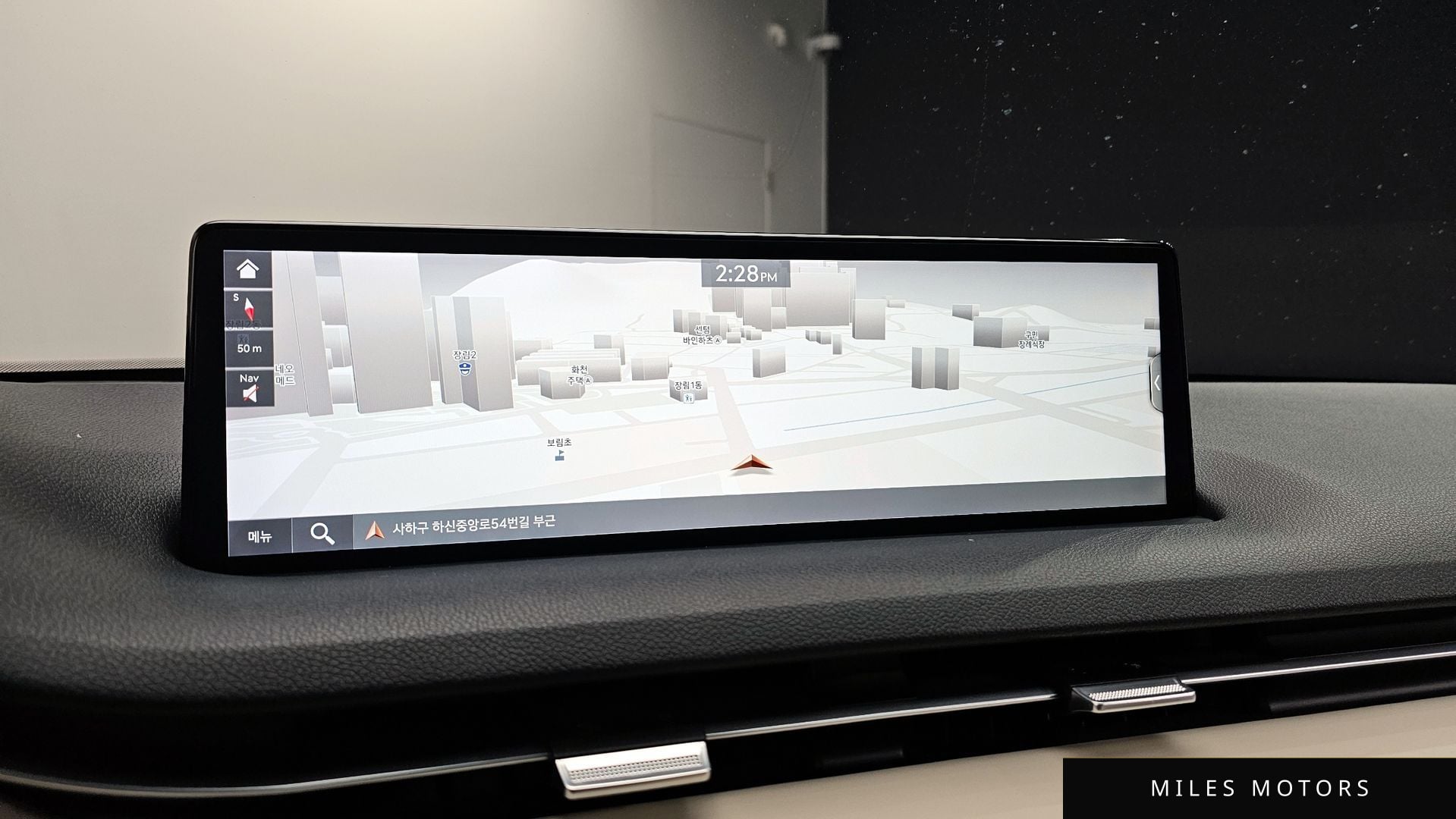 Genesis GV70 2023 — миниатюра 15