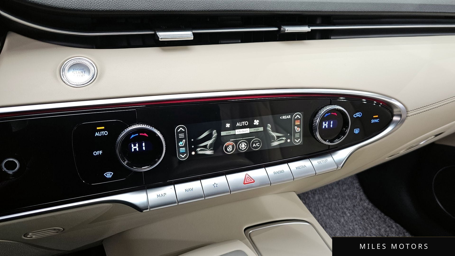 Genesis GV70 2023 — миниатюра 16