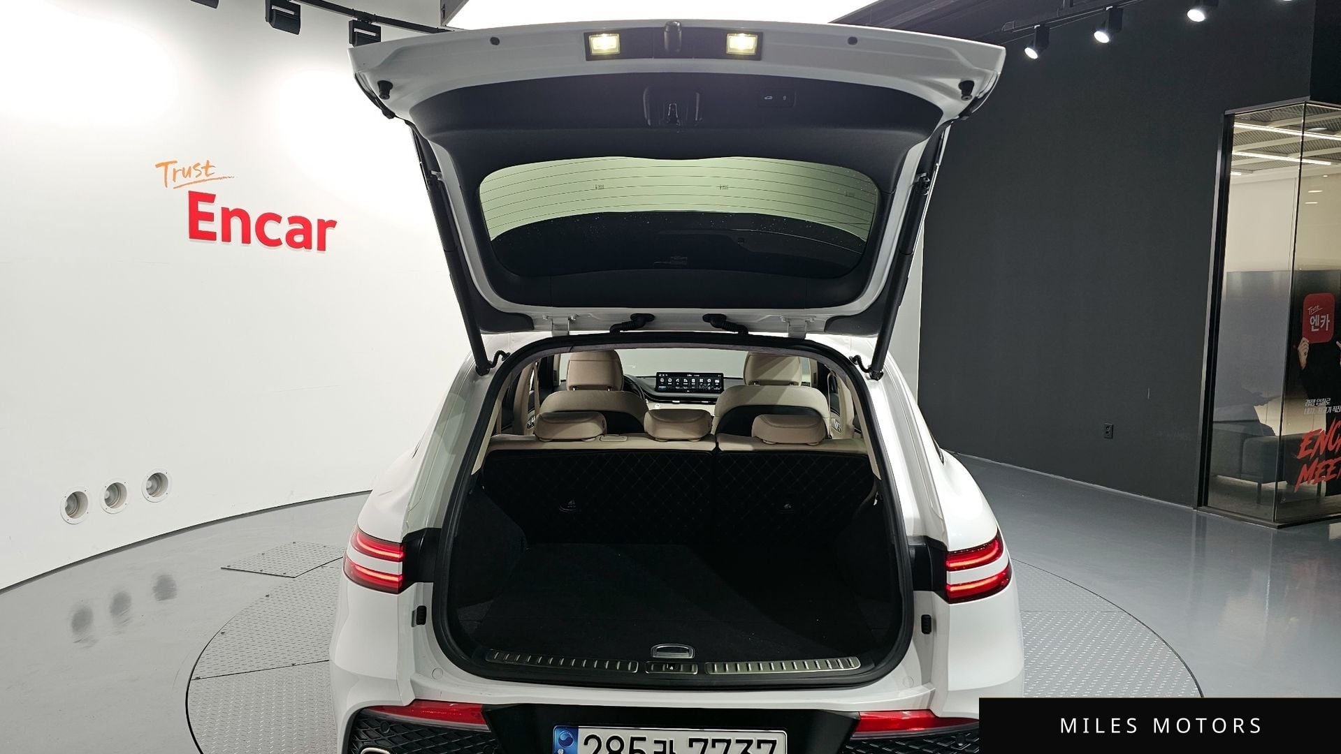Genesis GV70 2023 — миниатюра 20