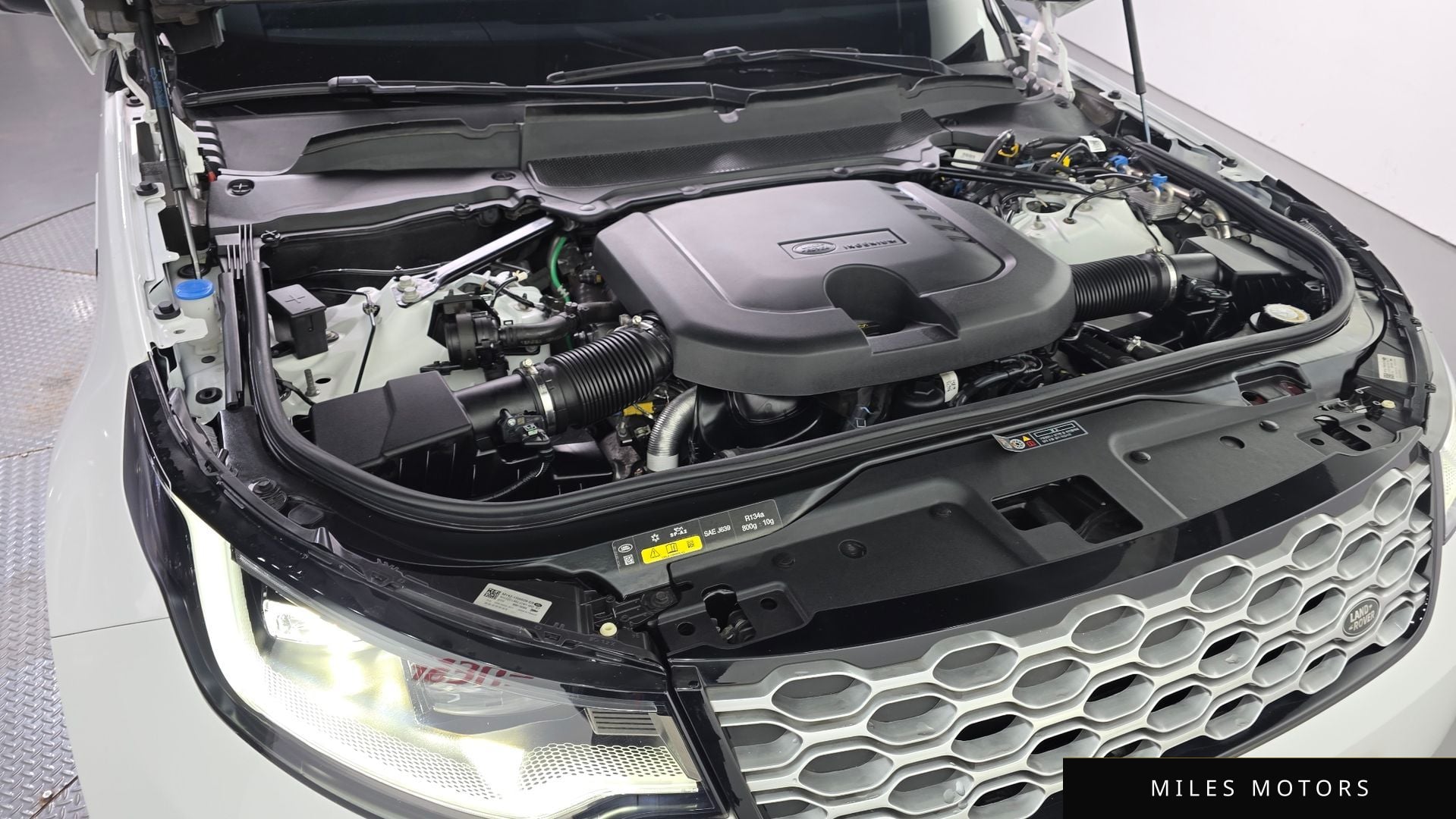 Land Rover Discovery 2023 — миниатюра 6