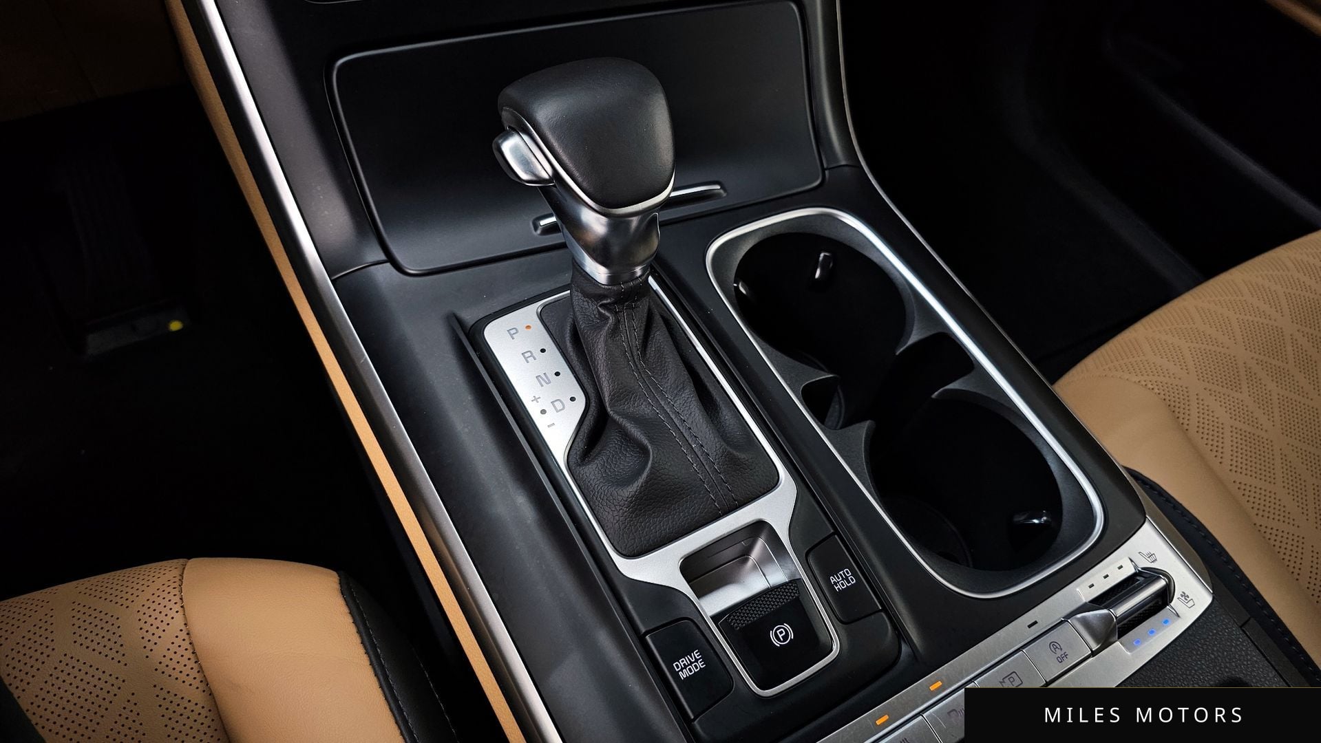 Kia Carnival 2023 — миниатюра 9