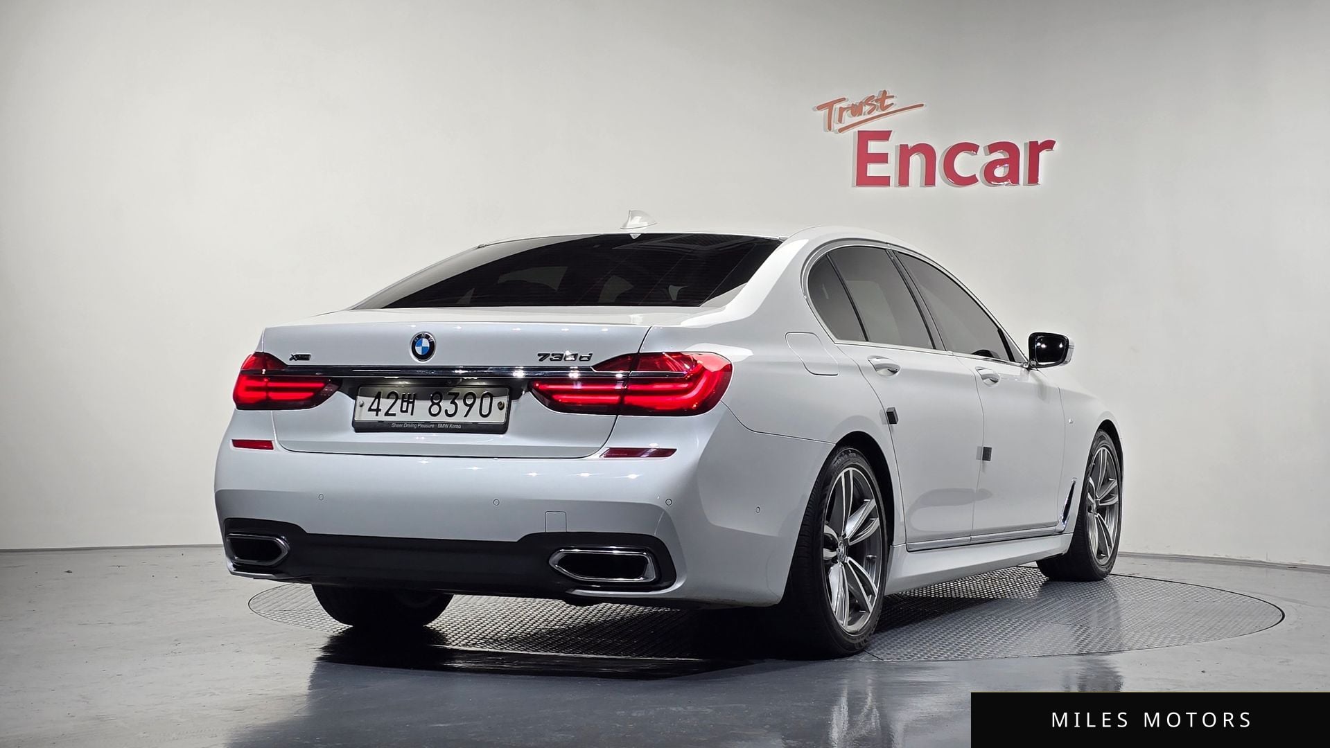 BMW 7 Series (G11) 2019 — миниатюра 2