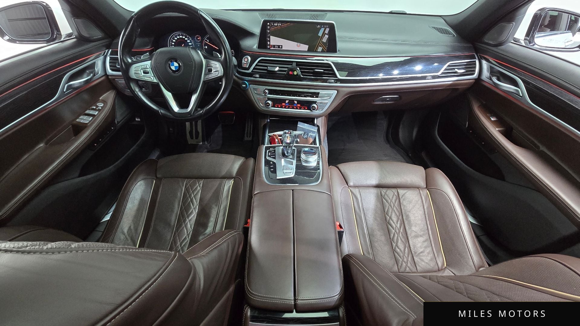 BMW 7 Series (G11) 2019 — миниатюра 7